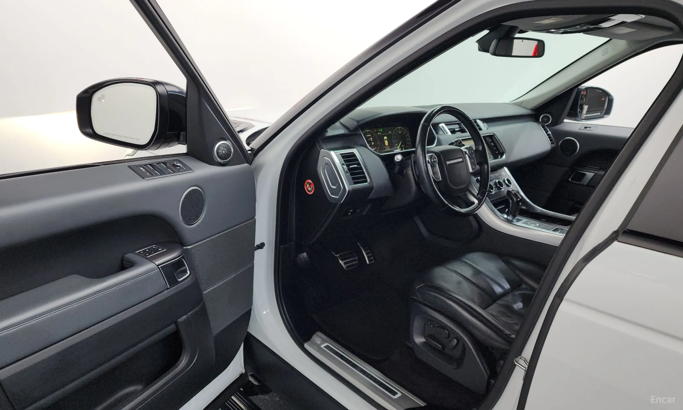 Land Rover Range Rover Sport 2nd Generation превью 10