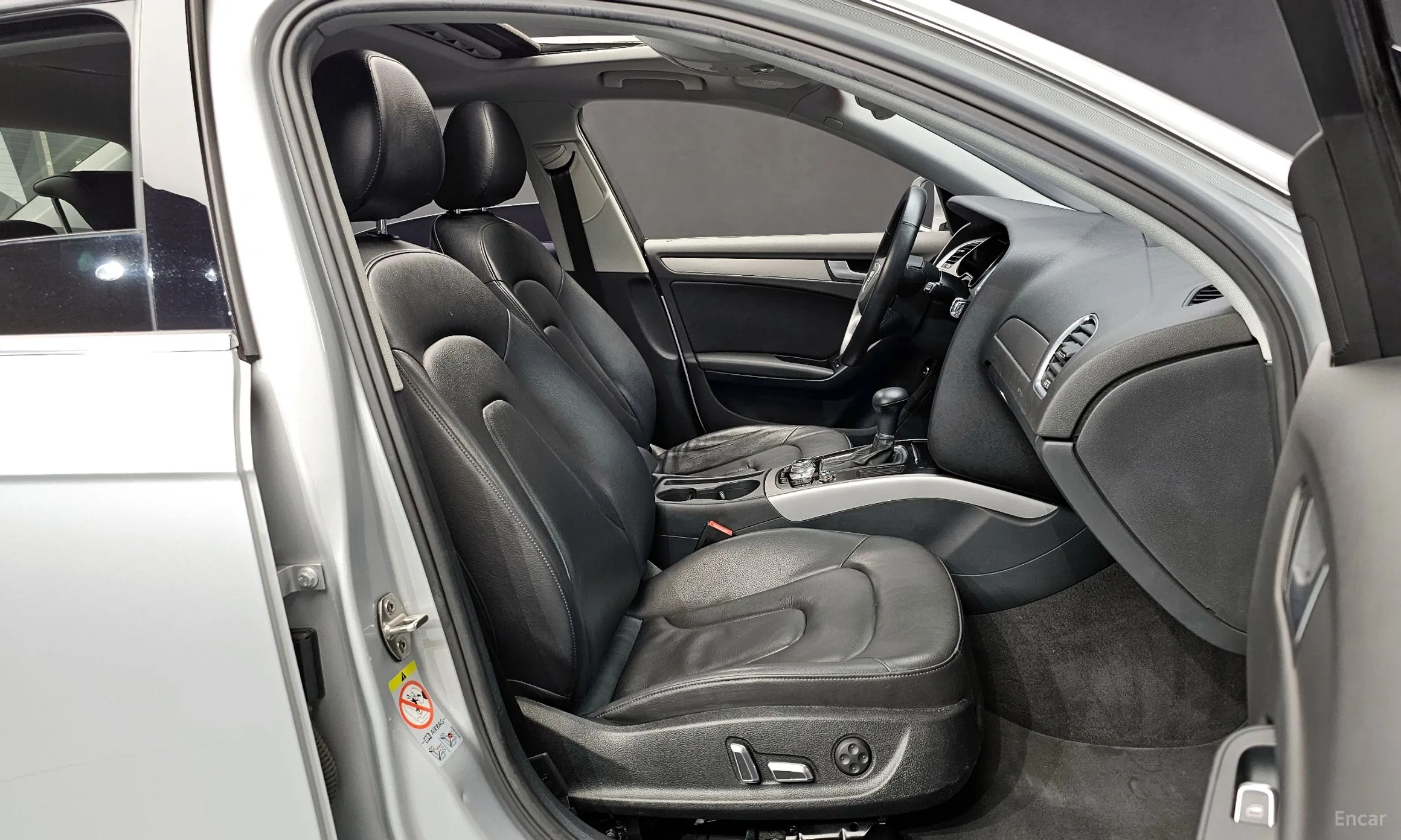 Audi New A4 превью 10