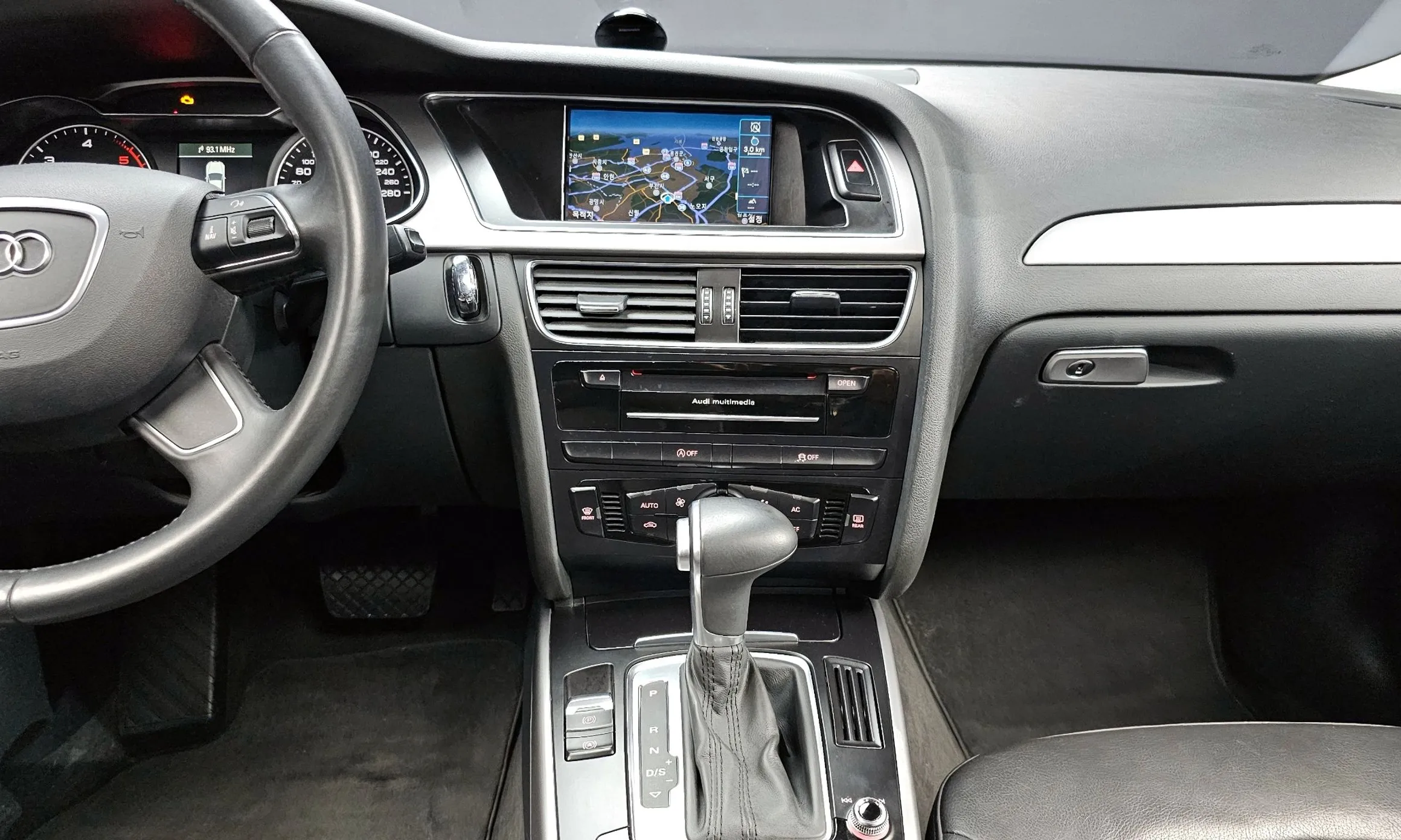 Audi New A4 превью 14