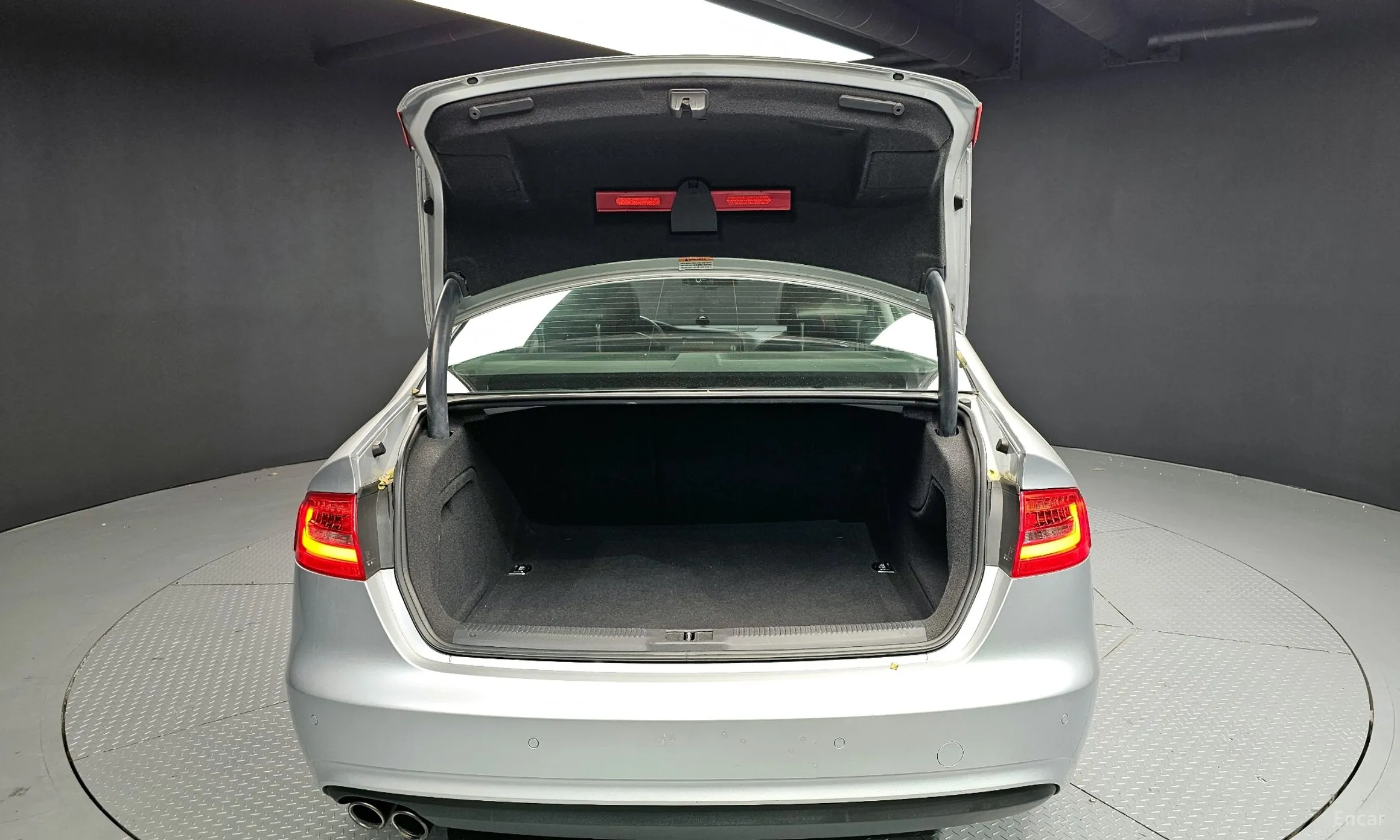 Audi New A4 превью 20