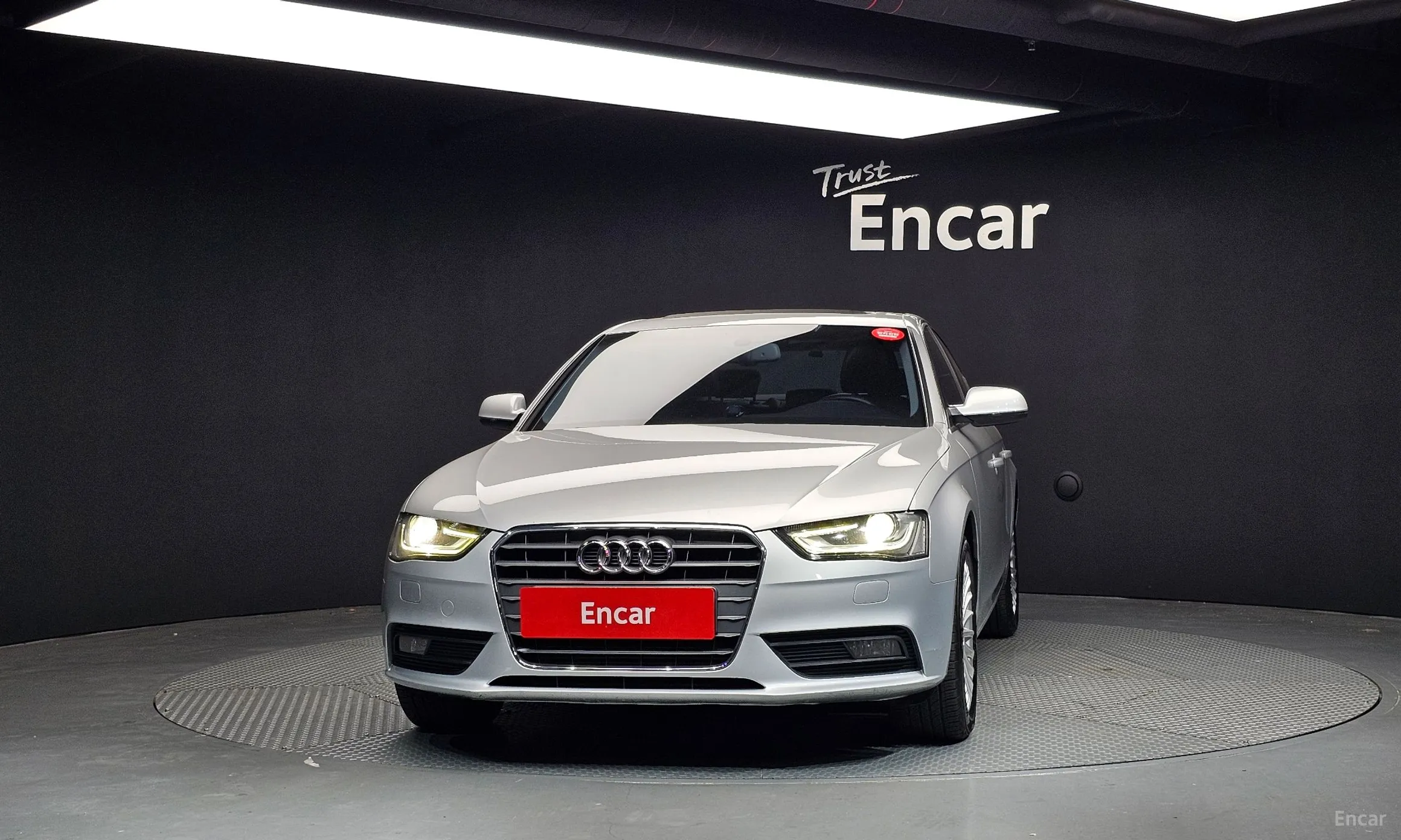 Audi New A4 превью 3