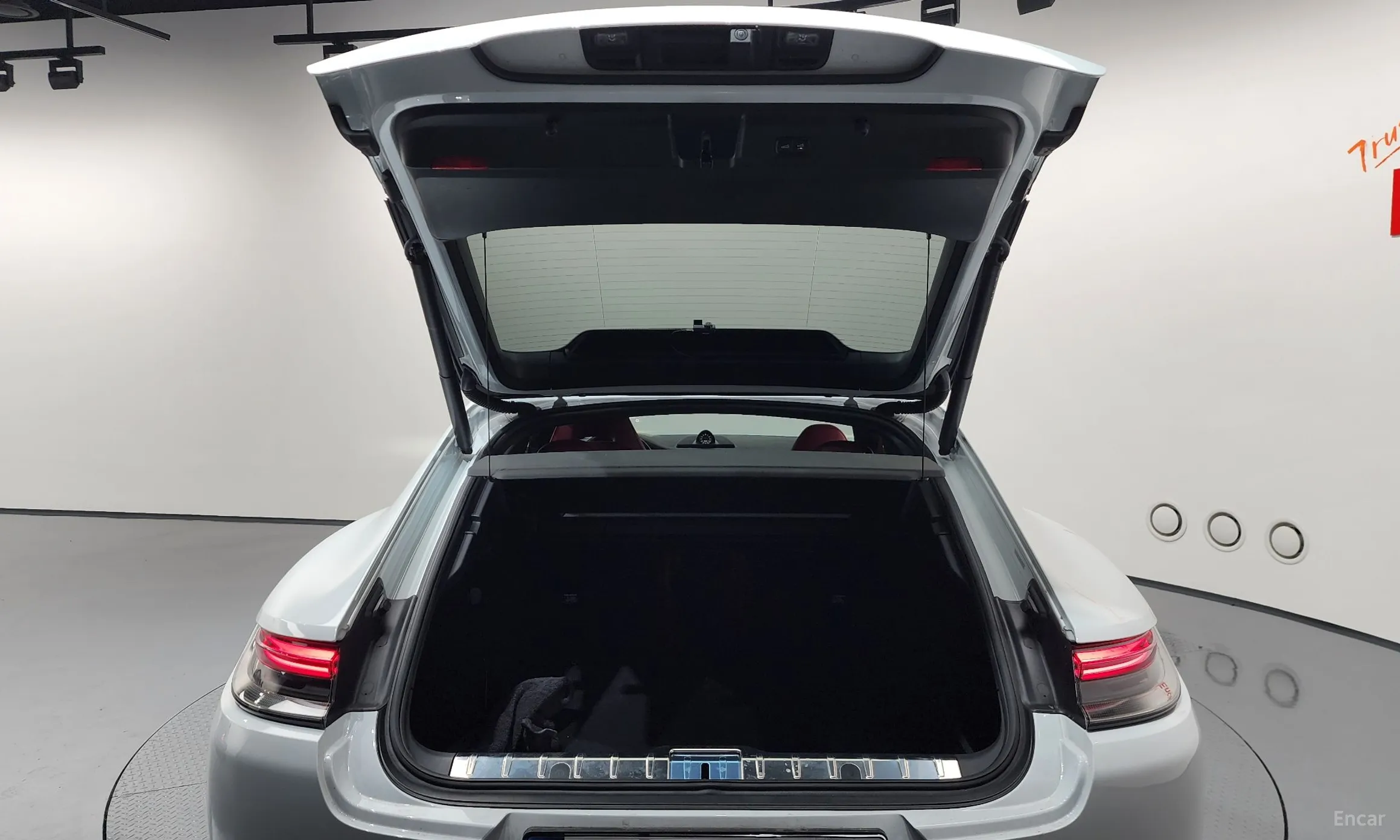 Porsche Panamera (971) превью 20