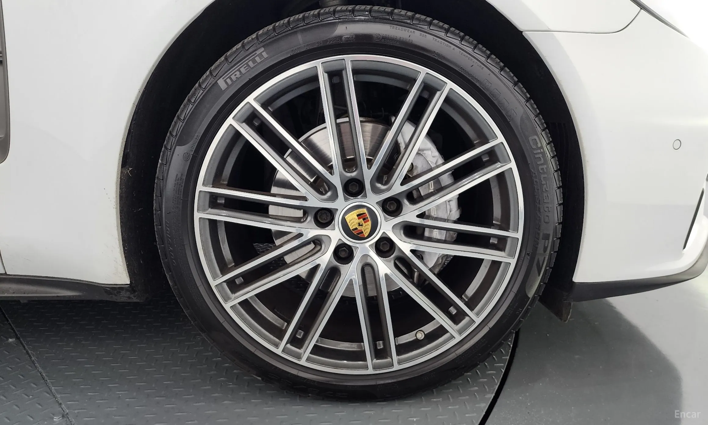 Porsche Panamera (971) превью 5