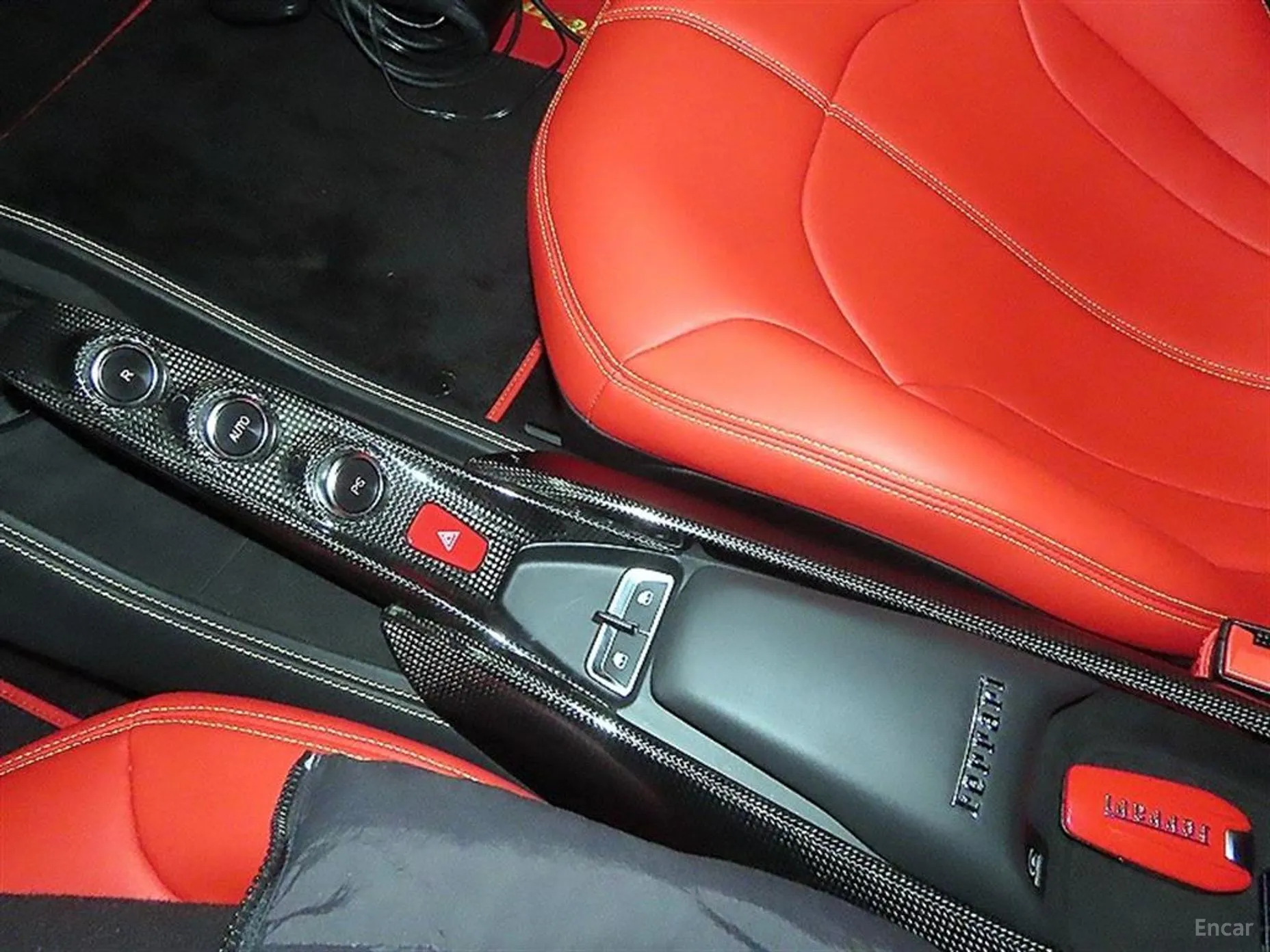 Ferrari F8 Tributo превью 11