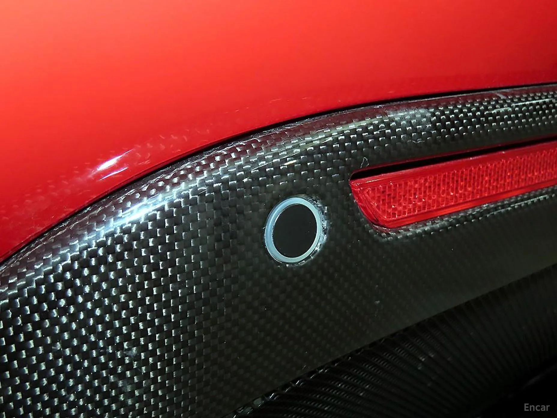 Ferrari F8 Tributo превью 13
