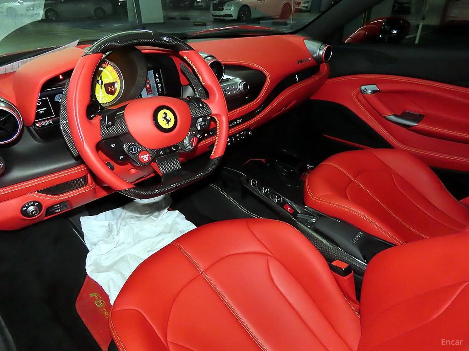 Ferrari F8 Tributo превью 9