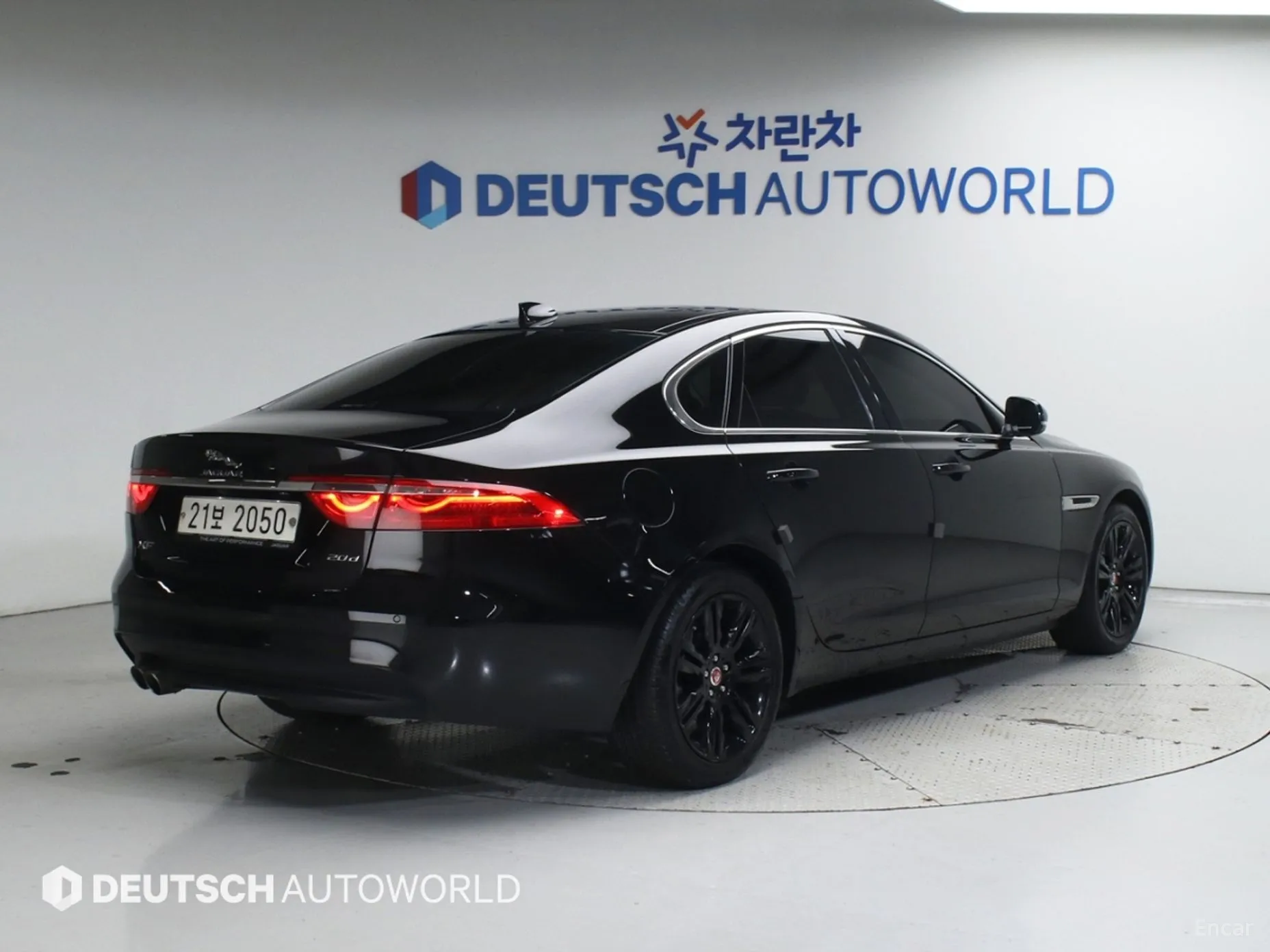 Jaguar XF (x260) превью 2