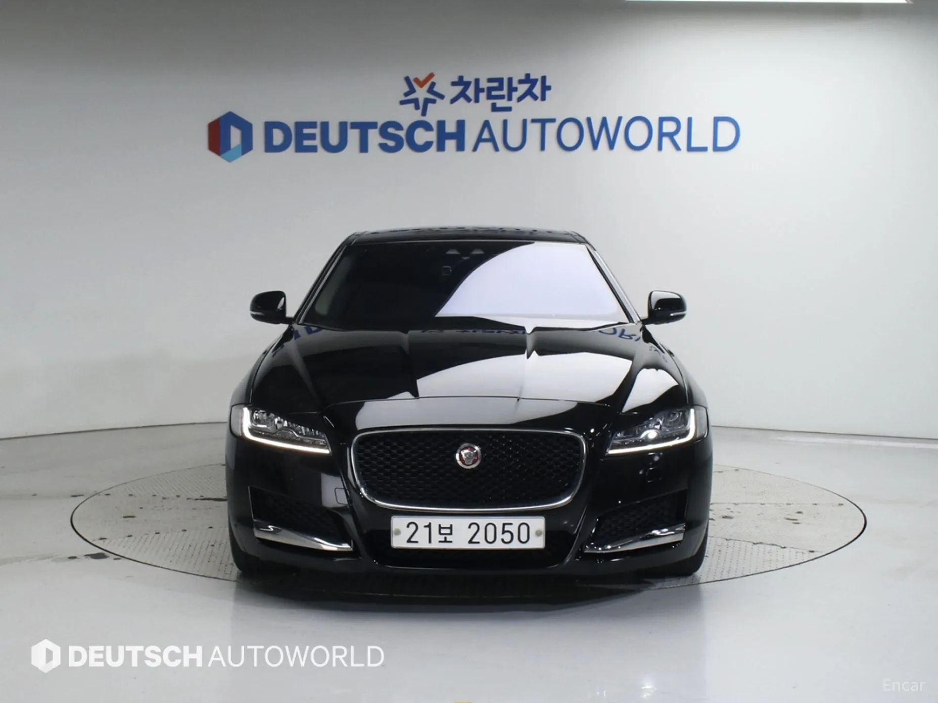 Jaguar XF (x260) превью 3