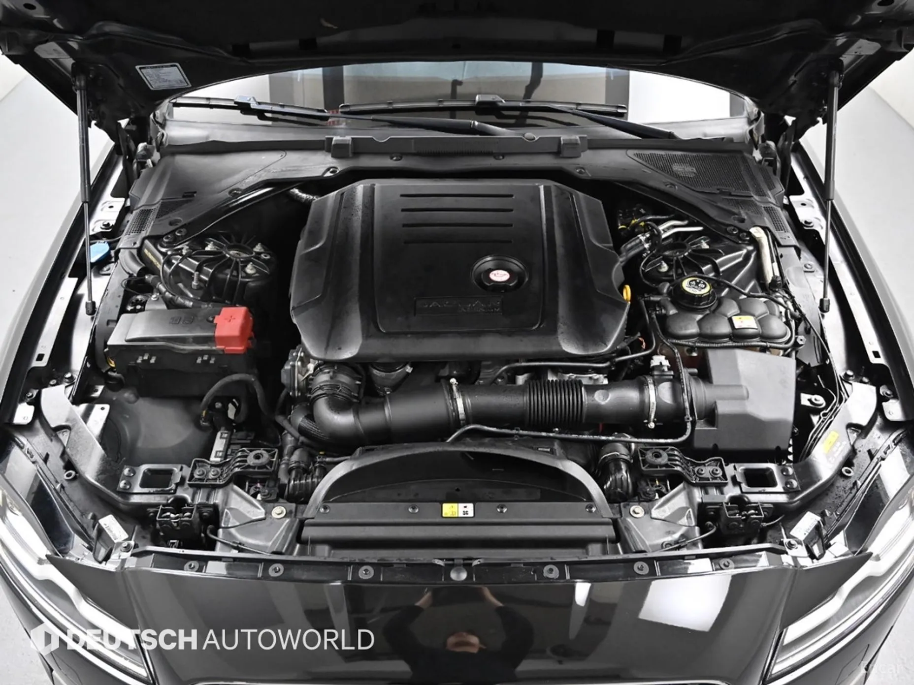 Jaguar XF (x260) превью 6