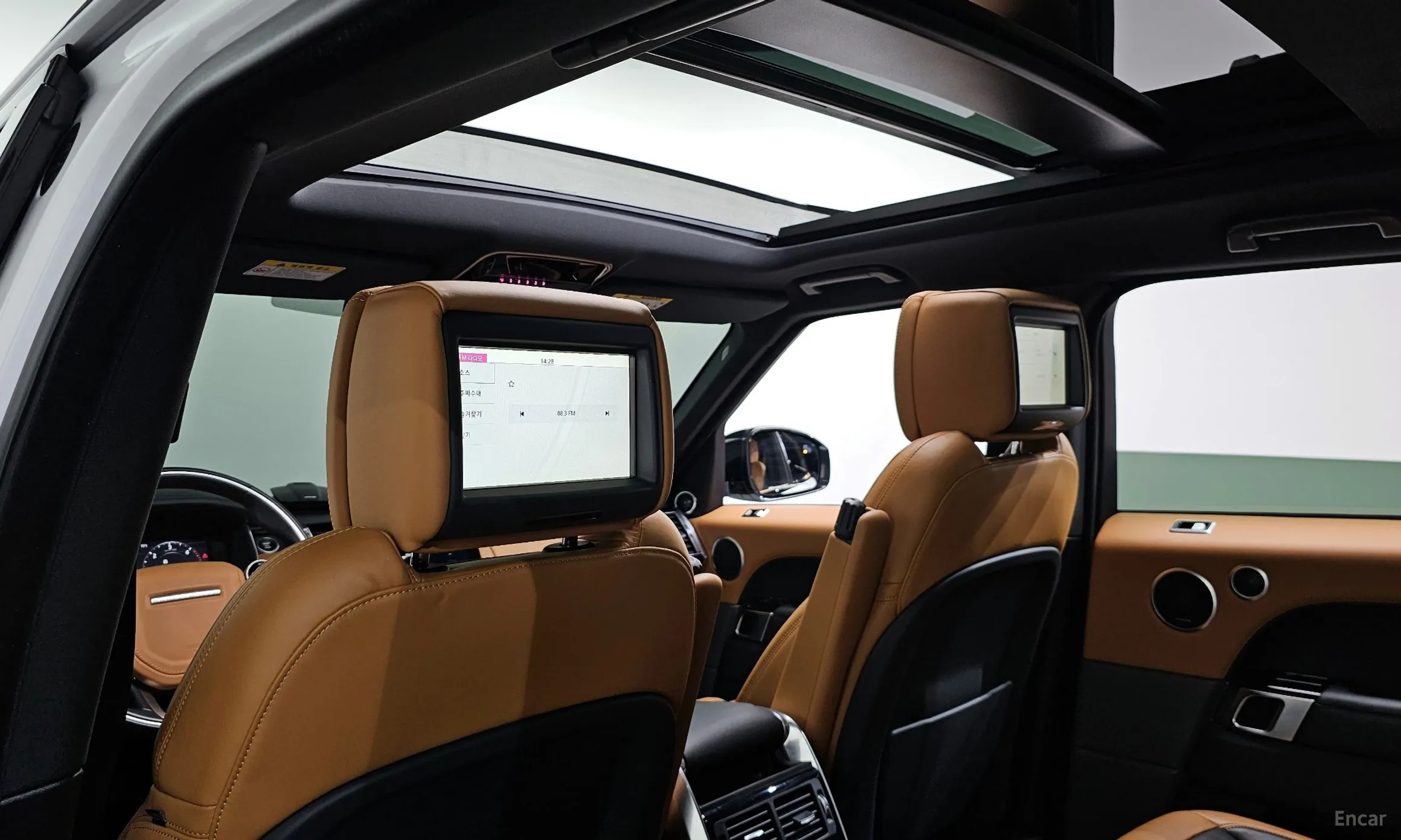 Land Rover Range Rover Sport 2nd Generation превью 14