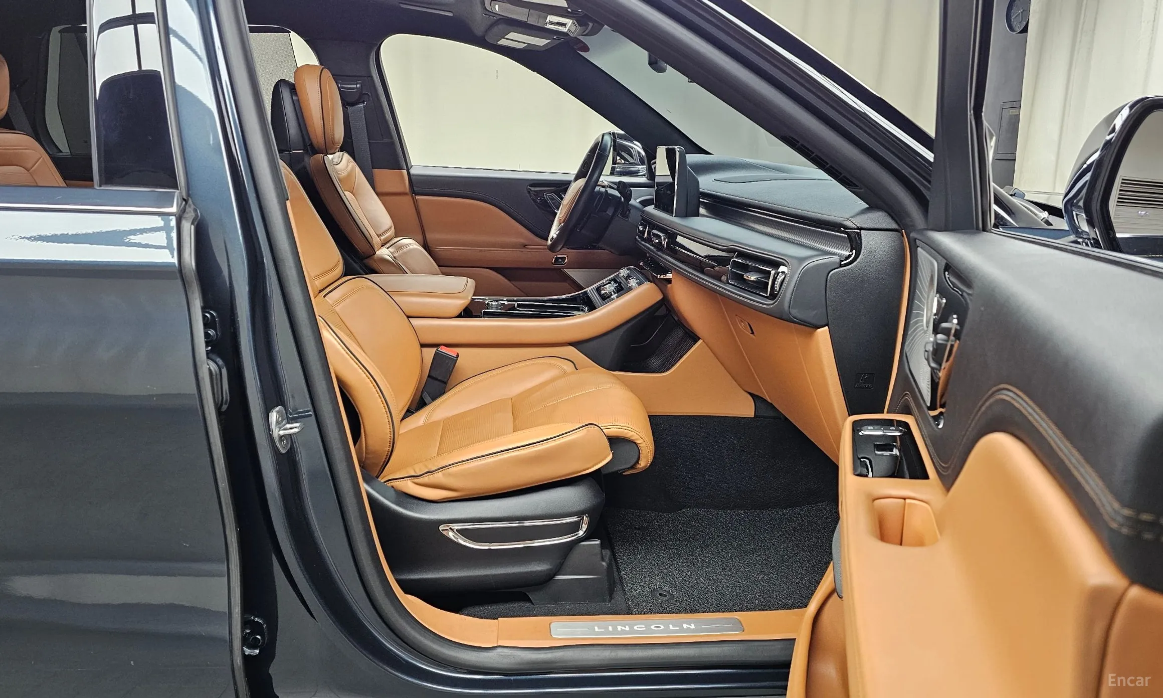 Lincoln Aviator 2nd Generation превью 11