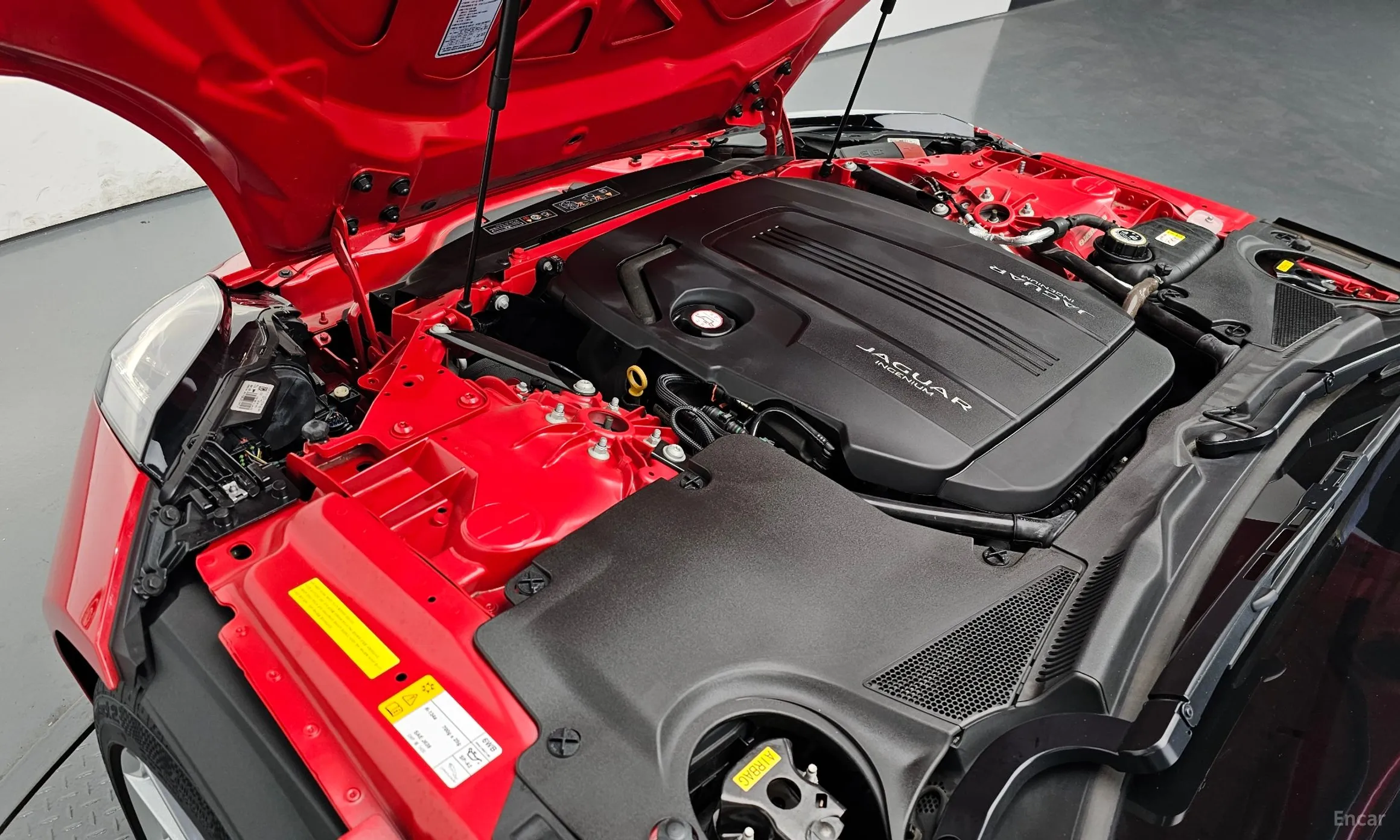 Jaguar F-TYPE превью 6