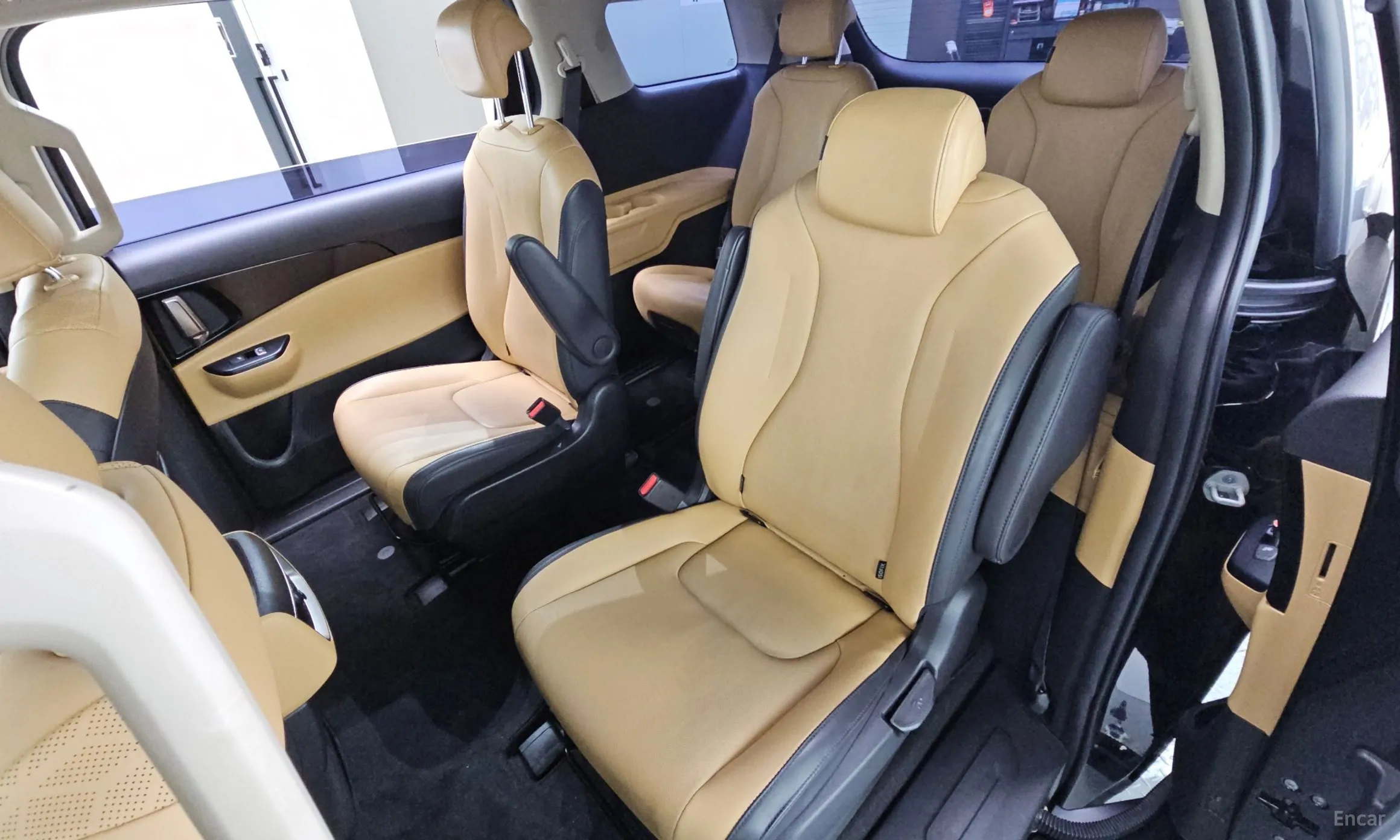Kia Carnival Gen 4 превью 12