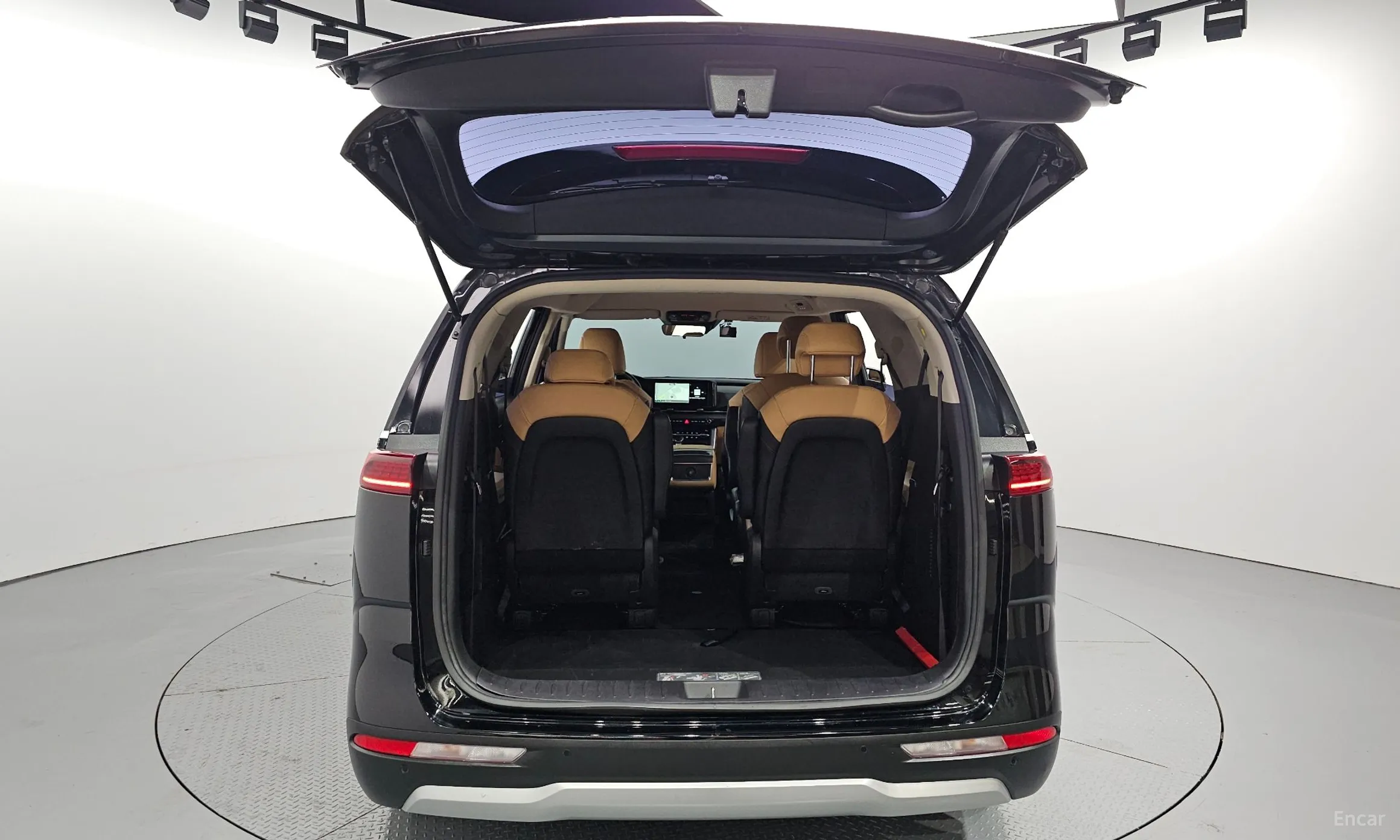 Kia Carnival Gen 4 превью 20