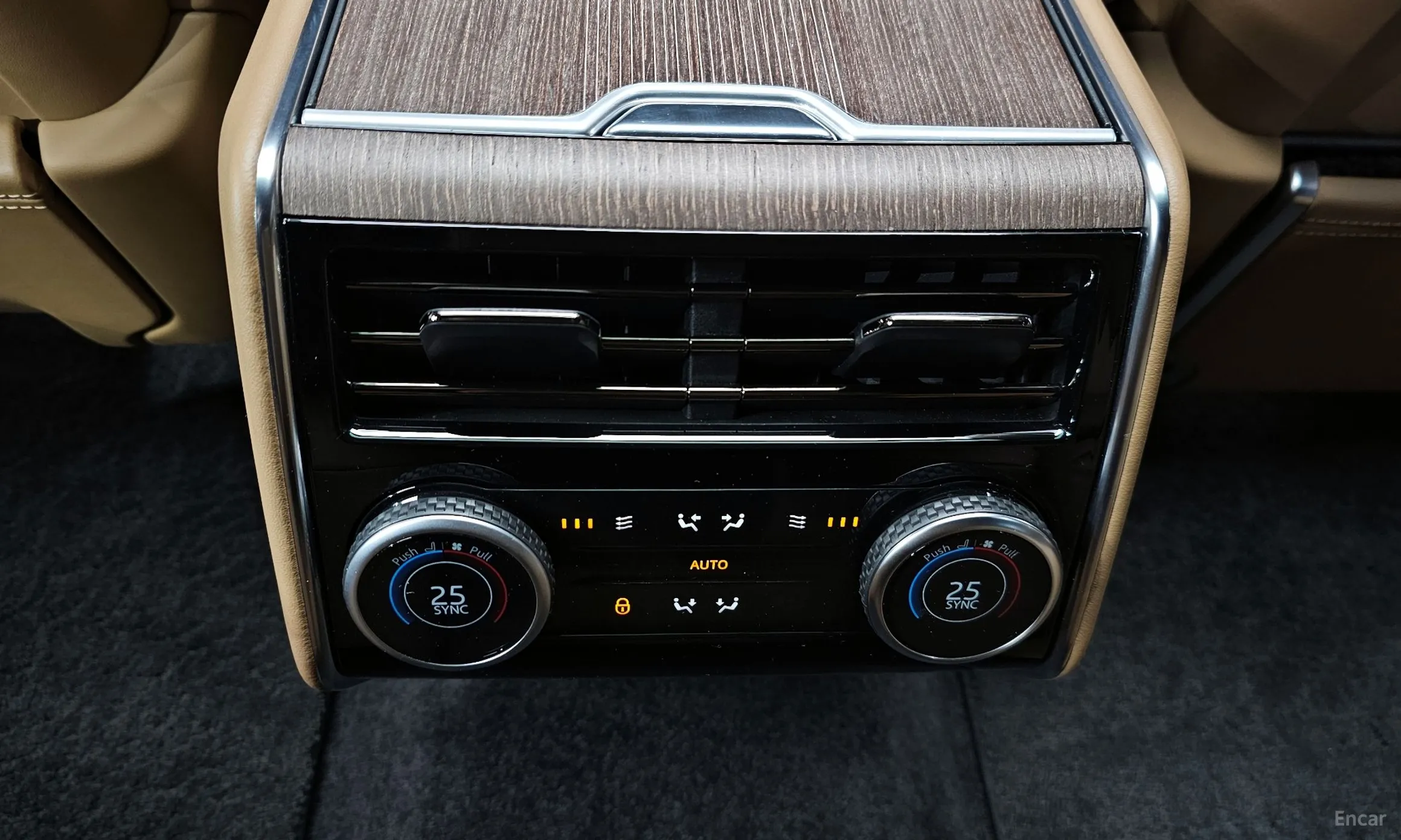 Land Rover Range Rover 5th Generation превью 19