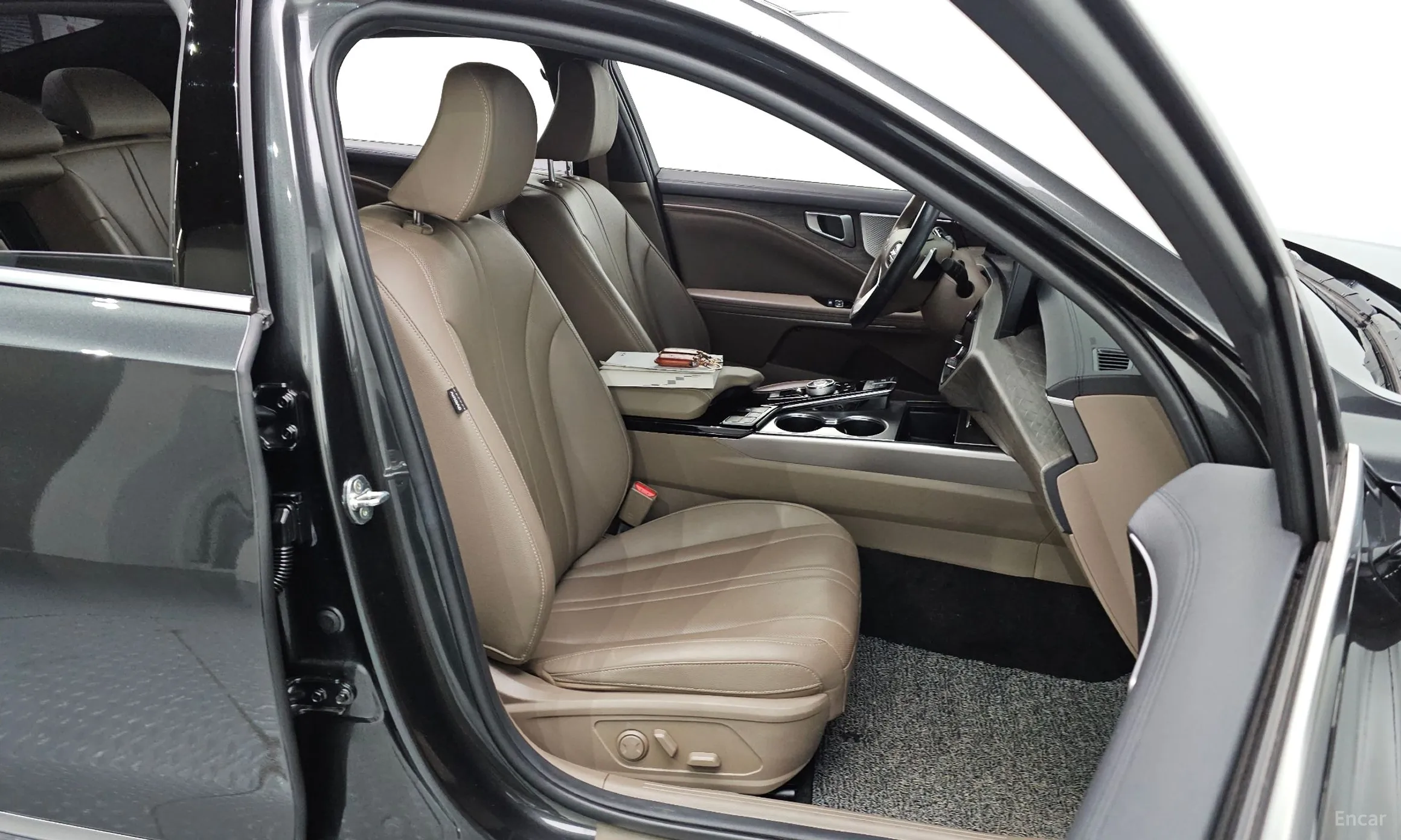 Kia K8 превью 11