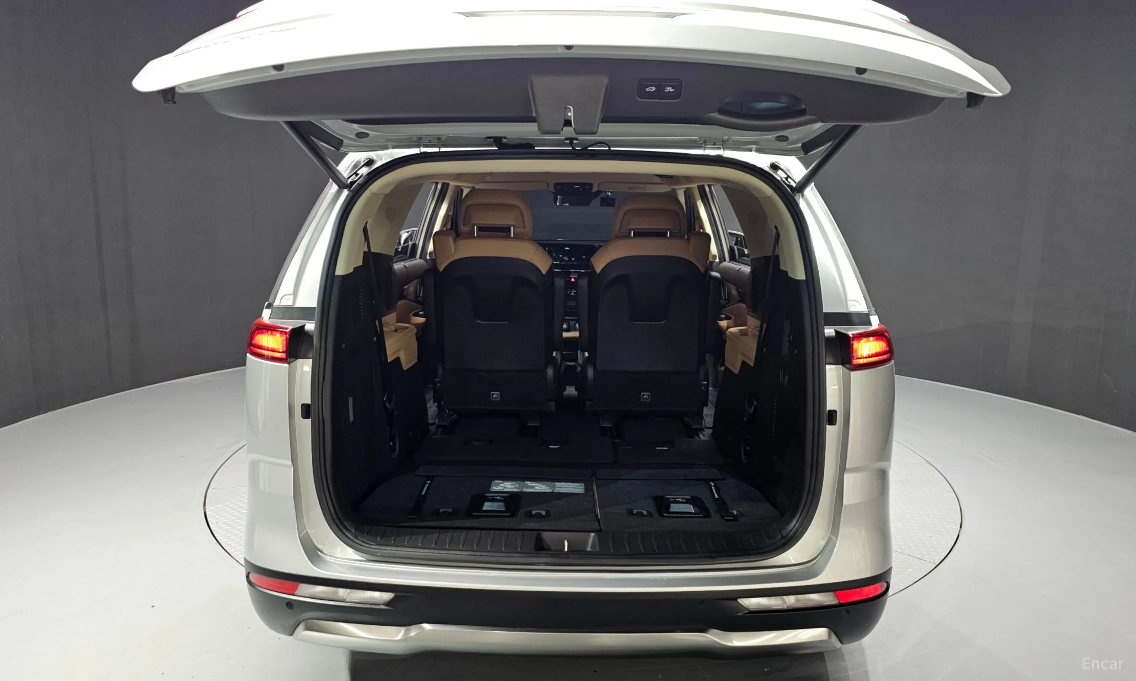 Kia Carnival Gen 4 превью 20