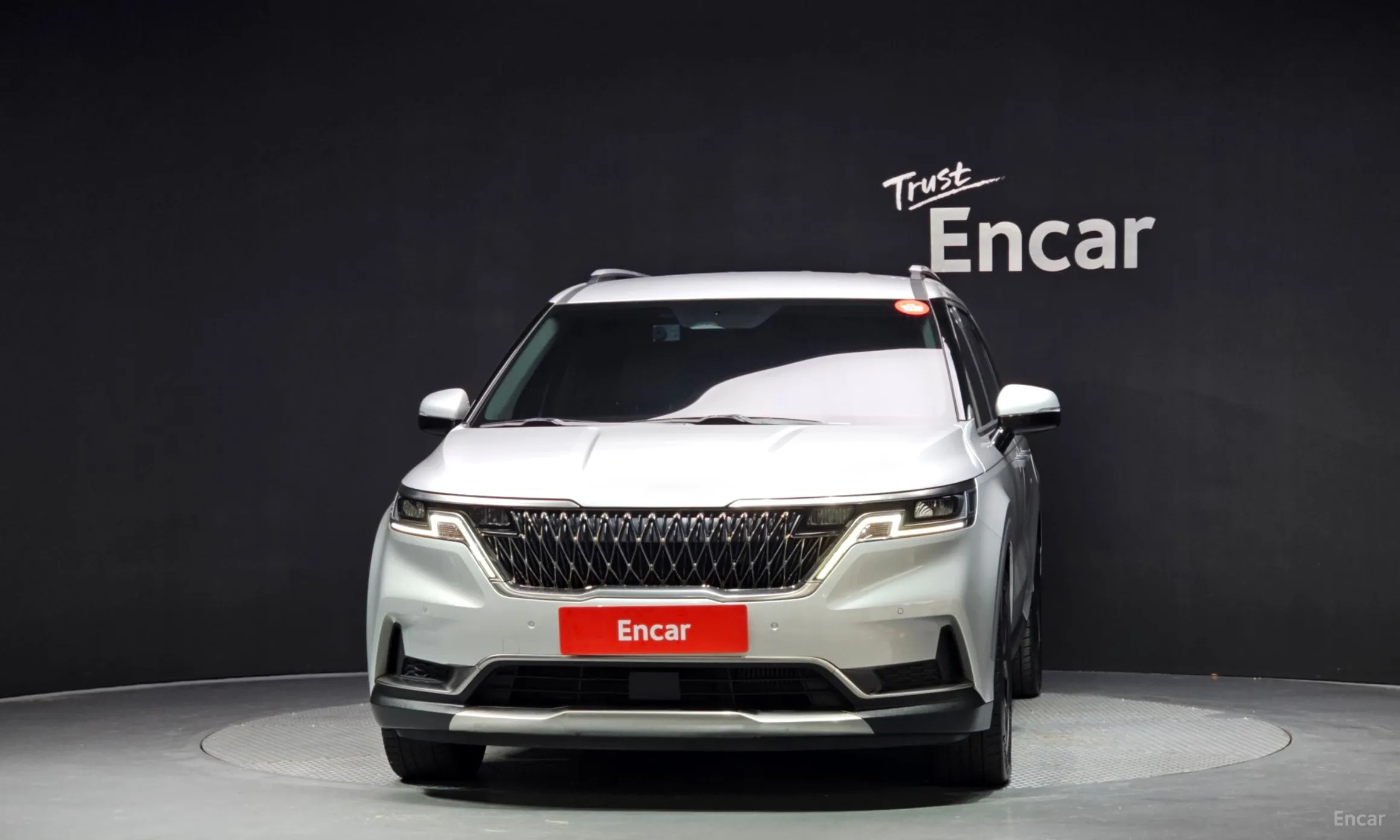 Kia Carnival Gen 4 превью 3