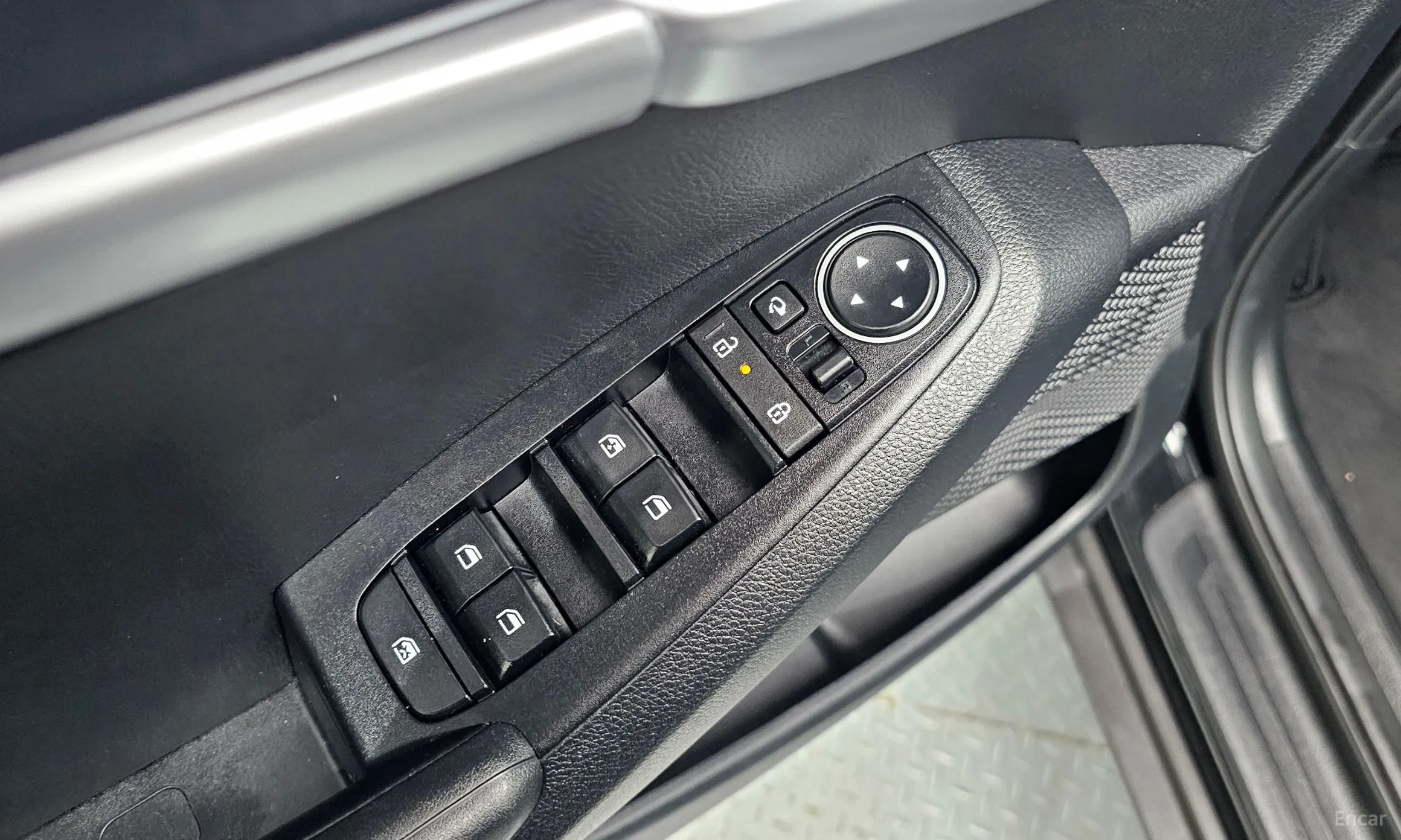 Kia Seltos превью 17
