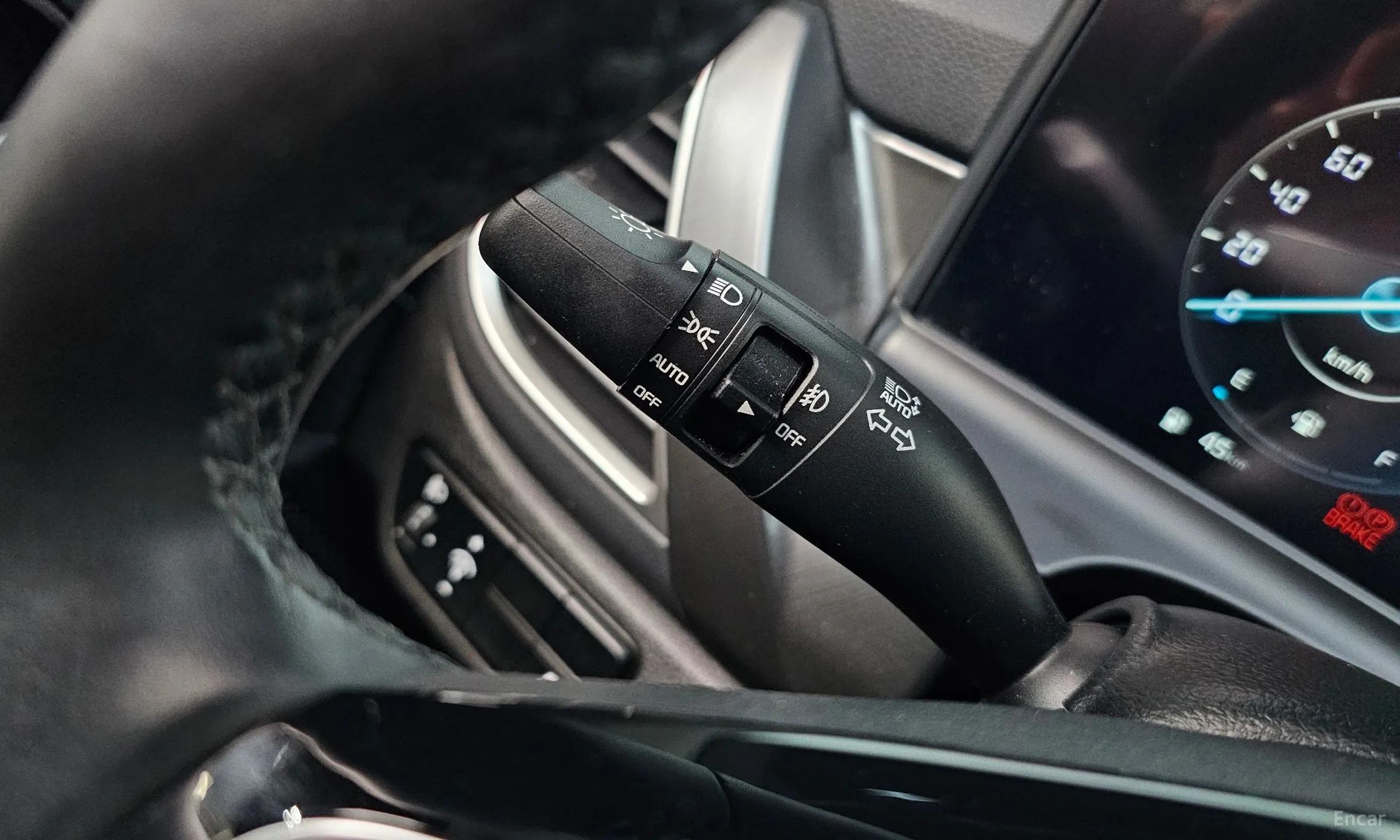 Kia Seltos превью 19