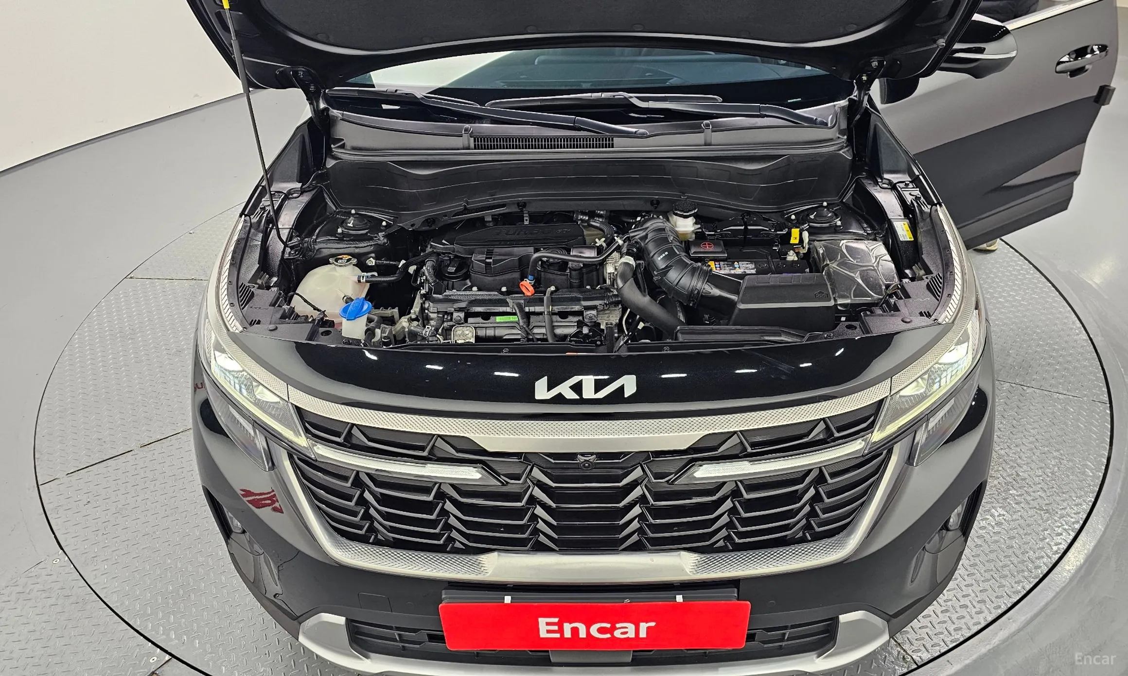Kia Seltos превью 6