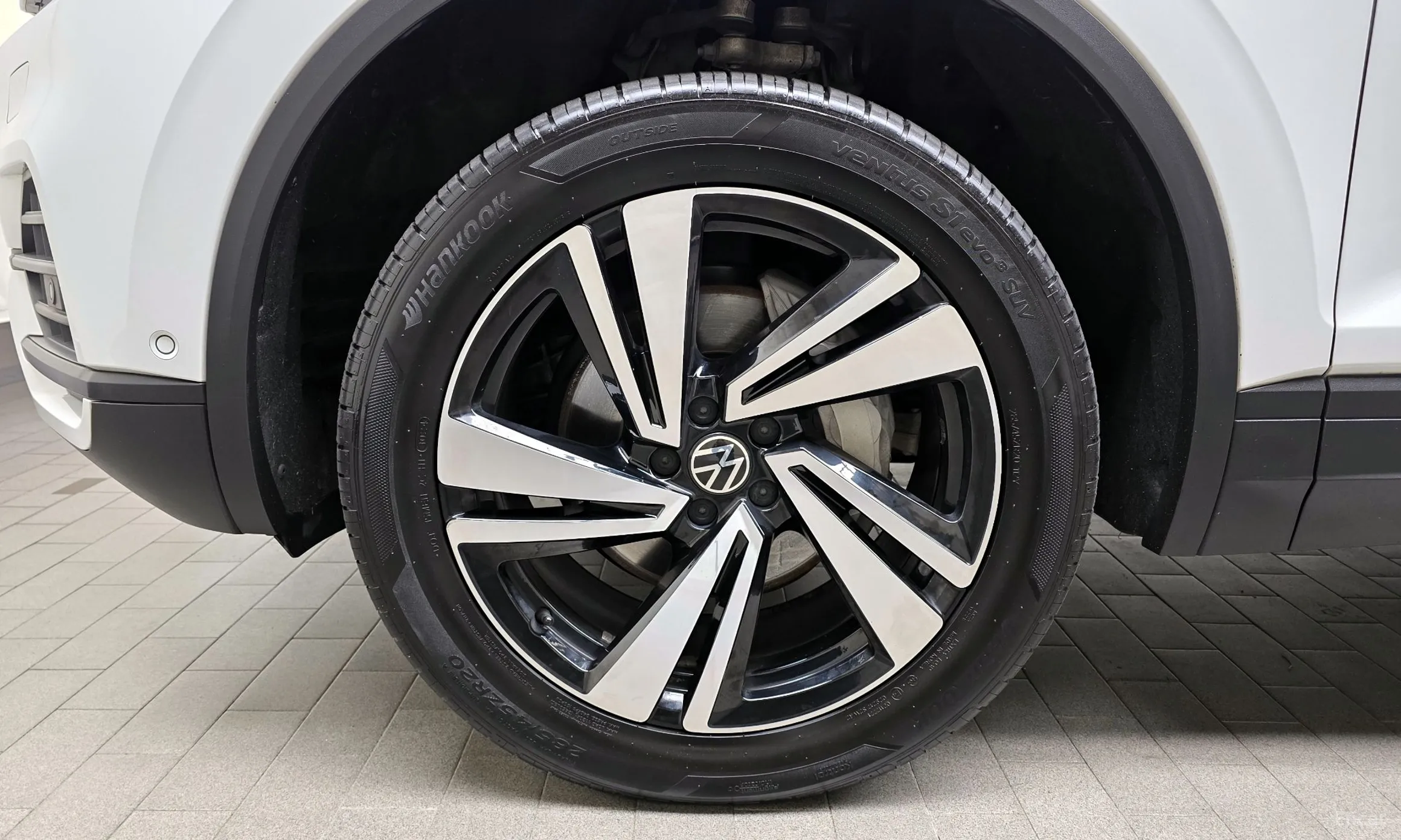 Volkswagen Touareg 3rd Generation превью 5