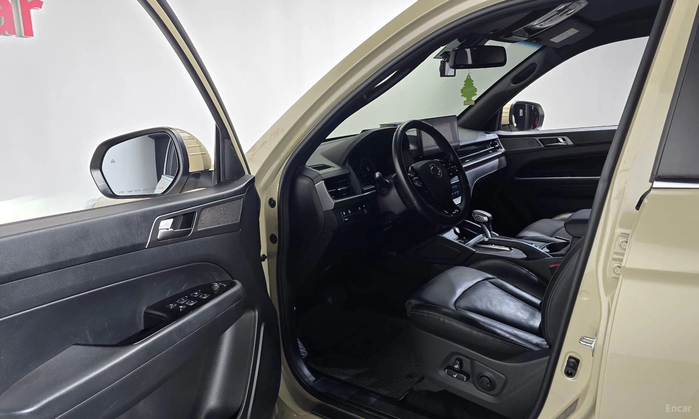 KG Mobility (SsangYong) Rexton Sports превью 10