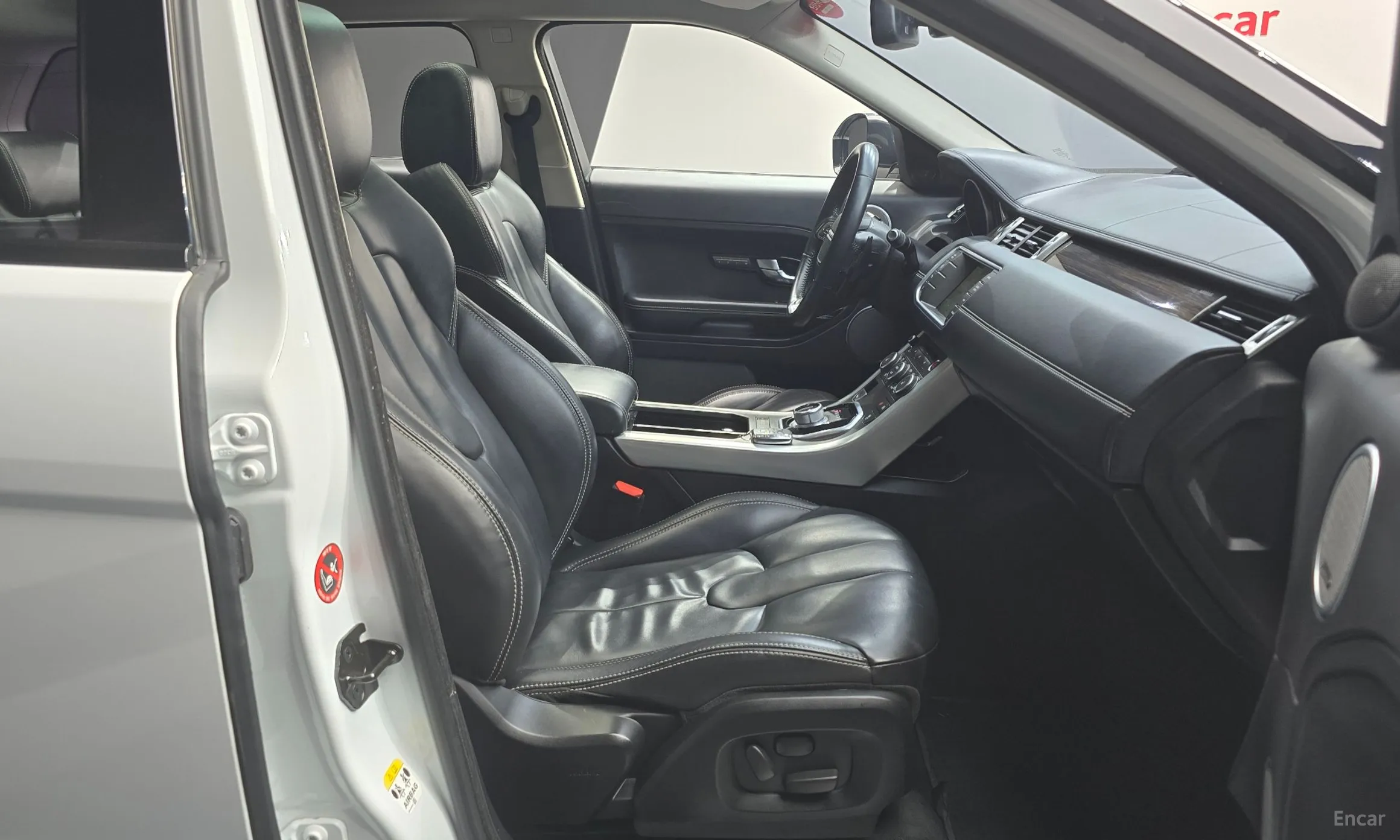 Land Rover Range Rover Evoque превью 10
