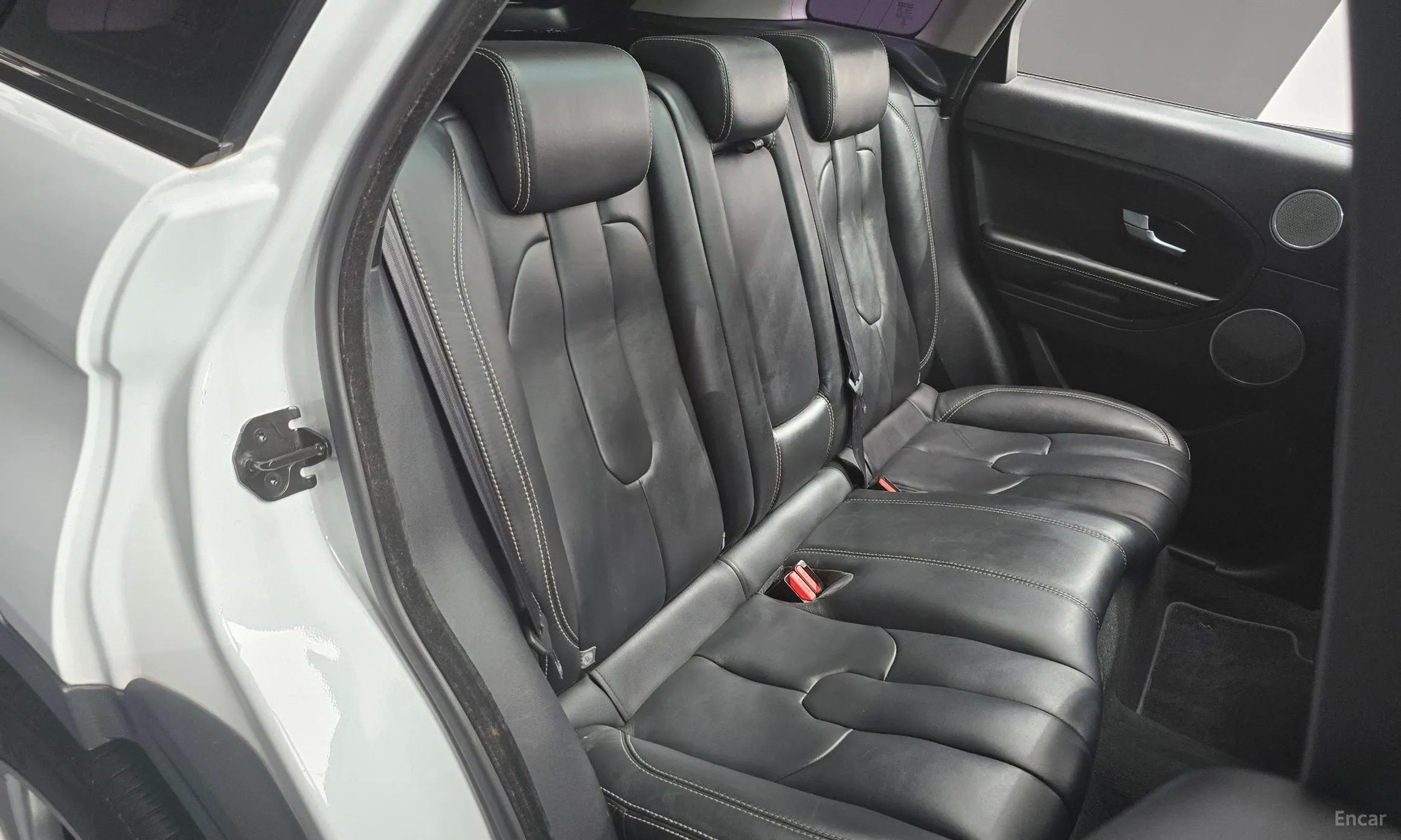 Land Rover Range Rover Evoque превью 12