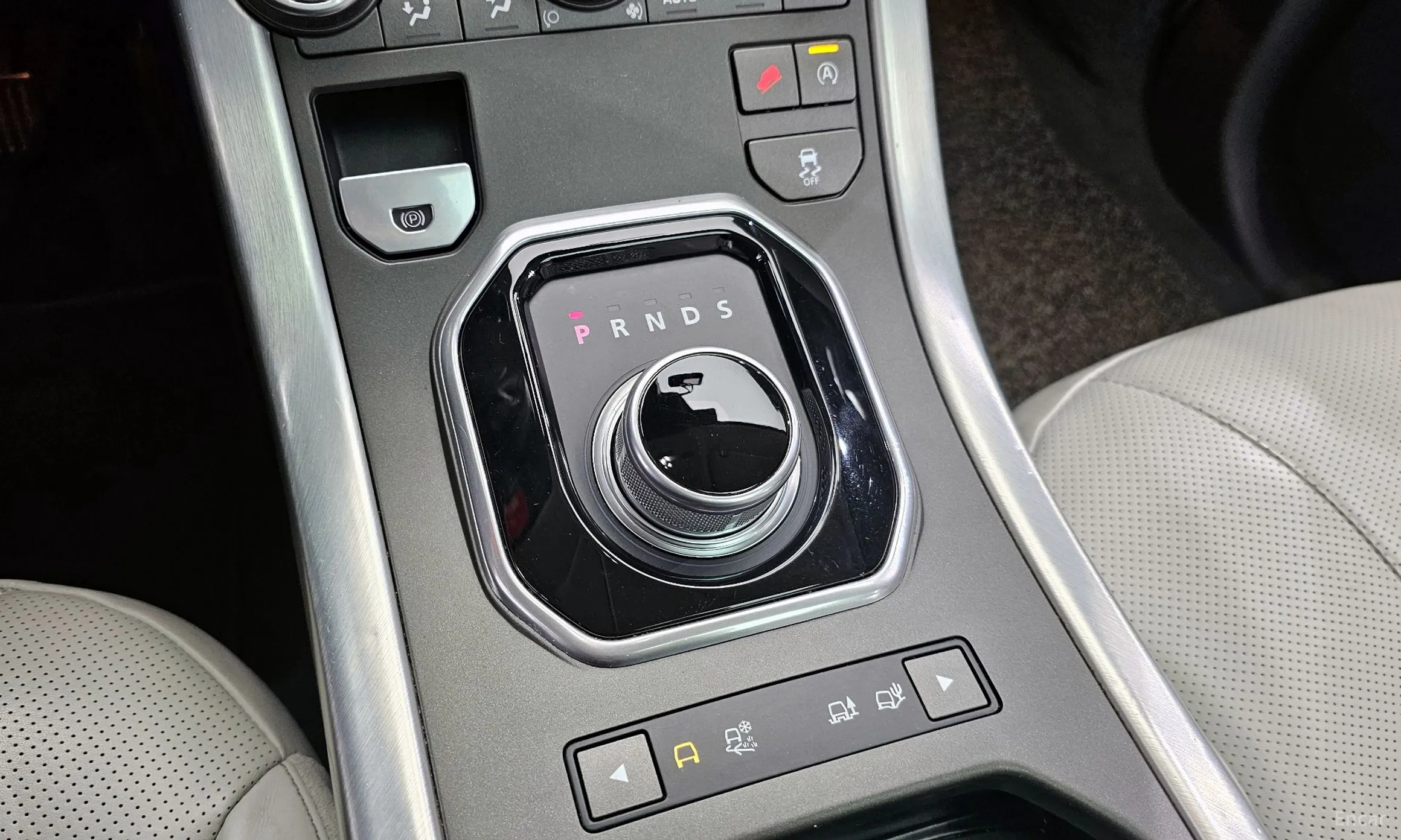 Land Rover Range Rover Evoque превью 9