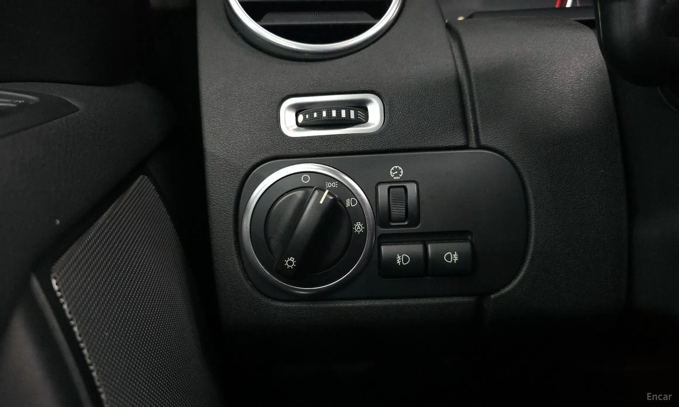 Land Rover Discovery 4 превью 17