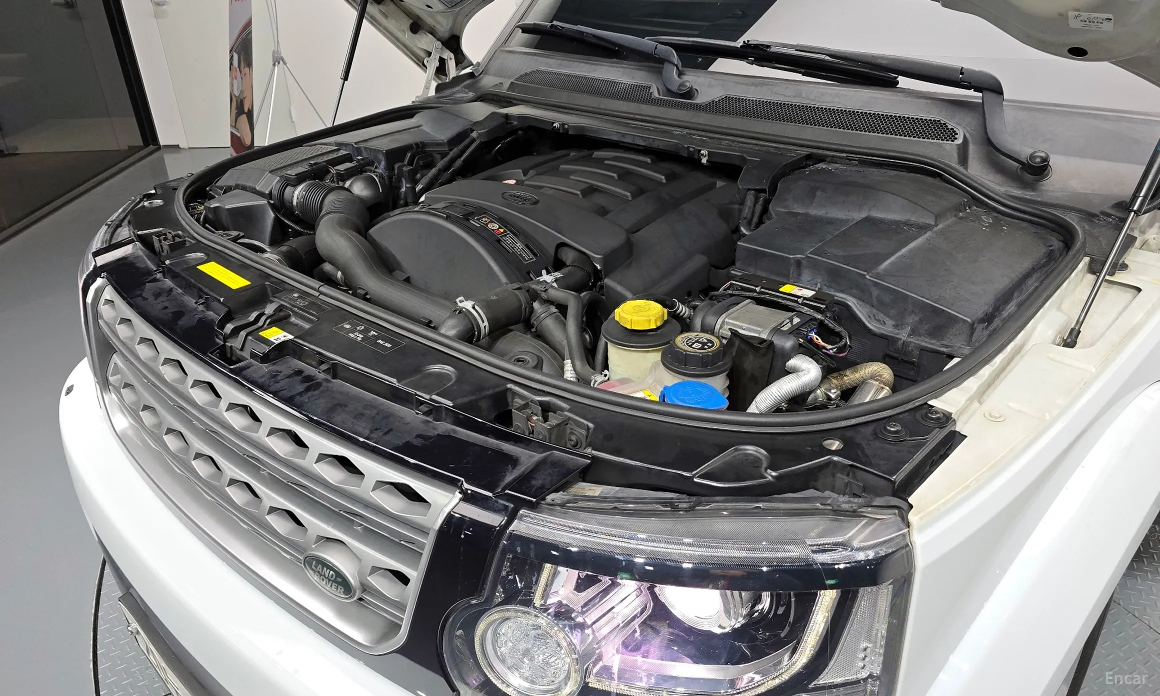 Land Rover Discovery 4 превью 6