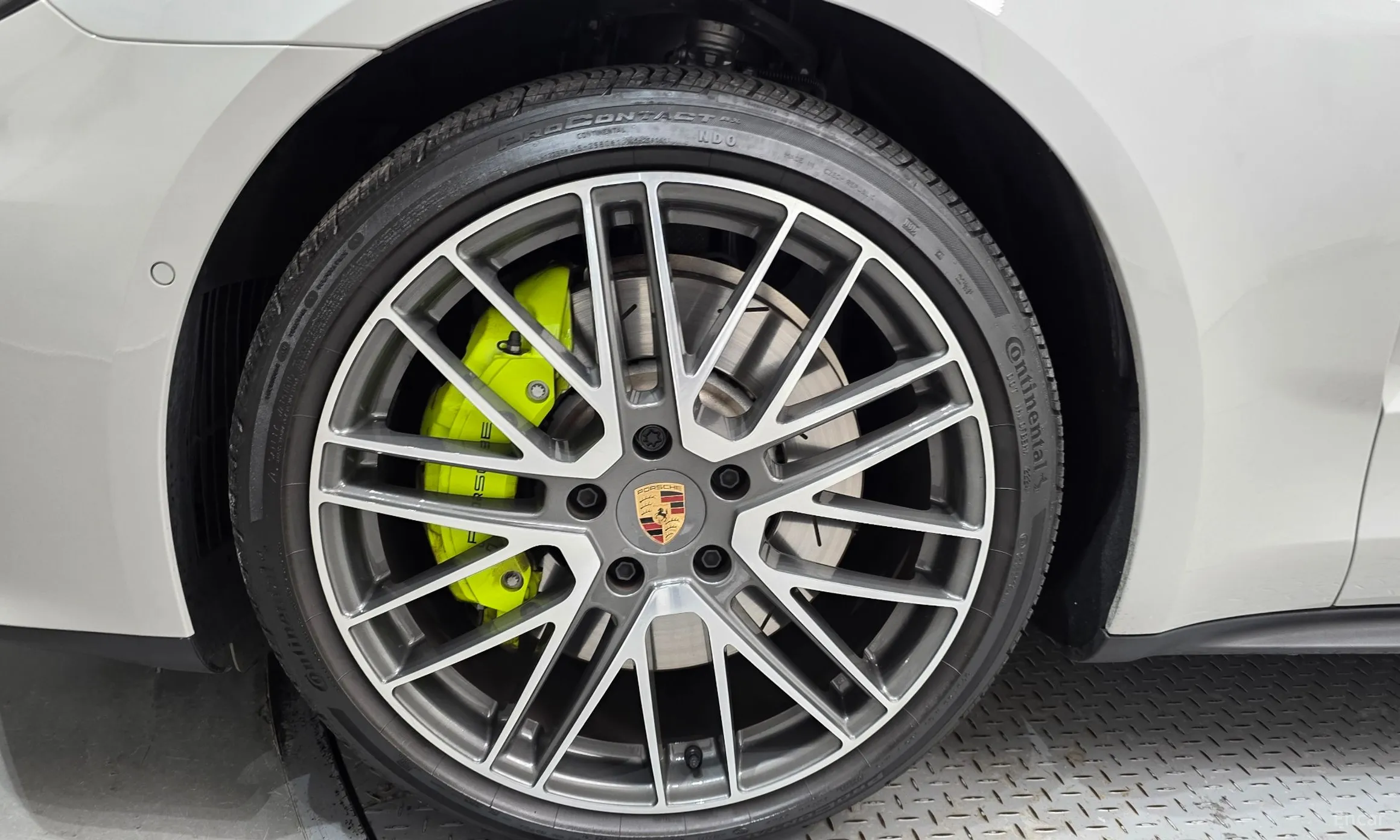 Porsche Panamera (972) превью 5