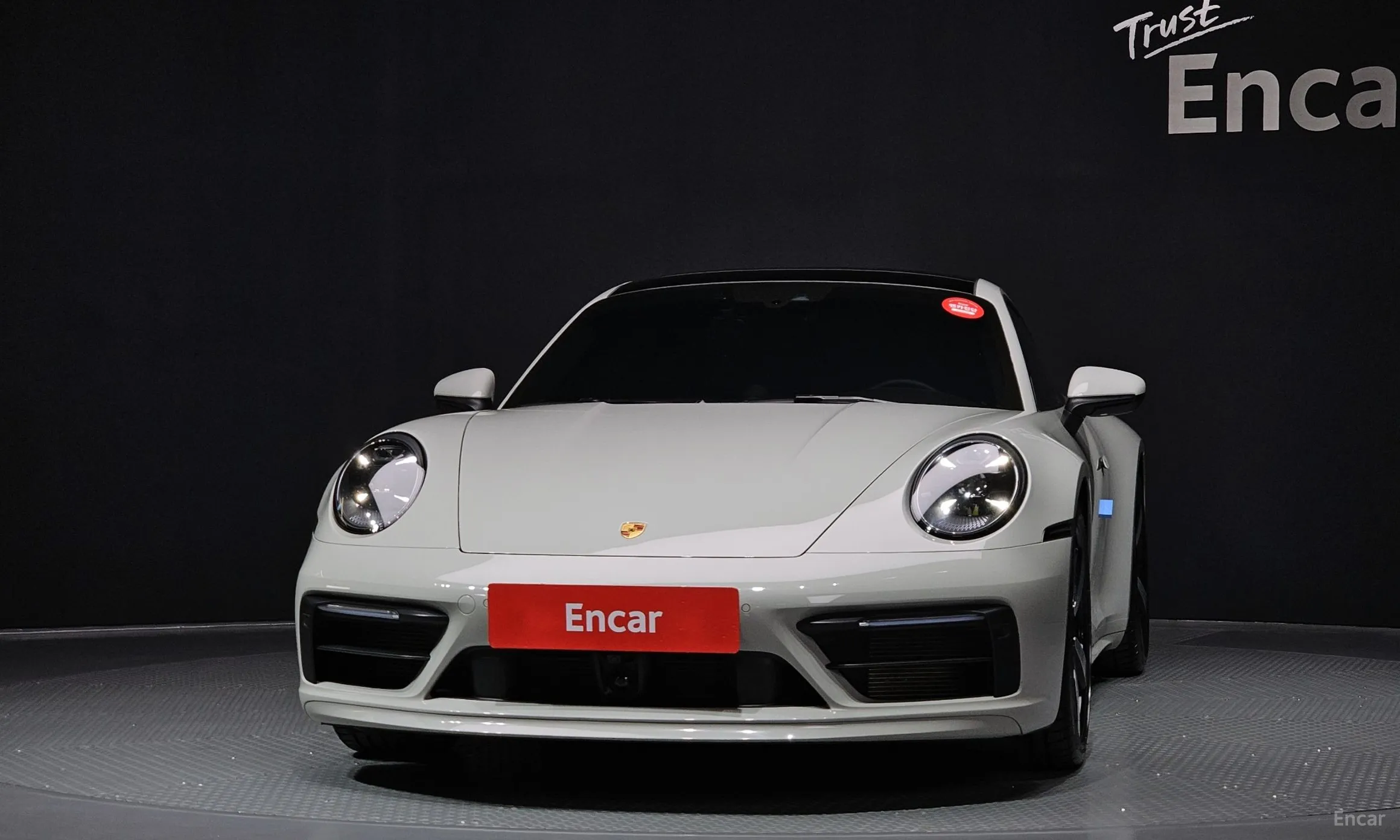 Porsche 911 (992) превью 3