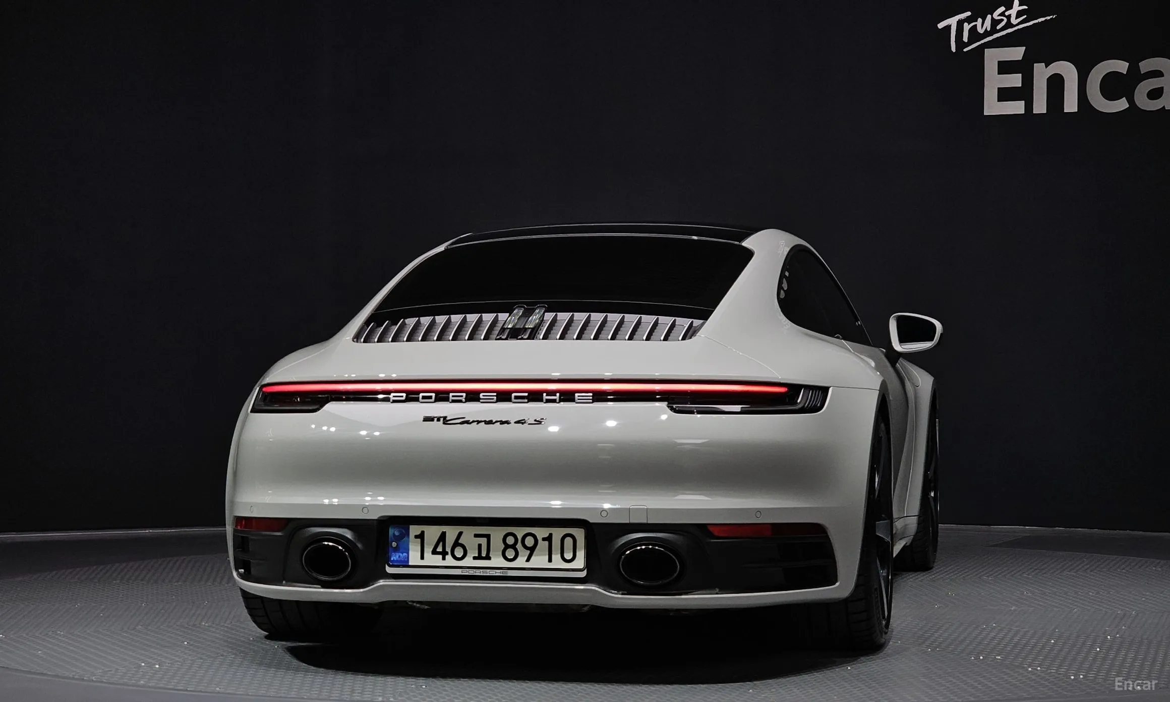 Porsche 911 (992) превью 4