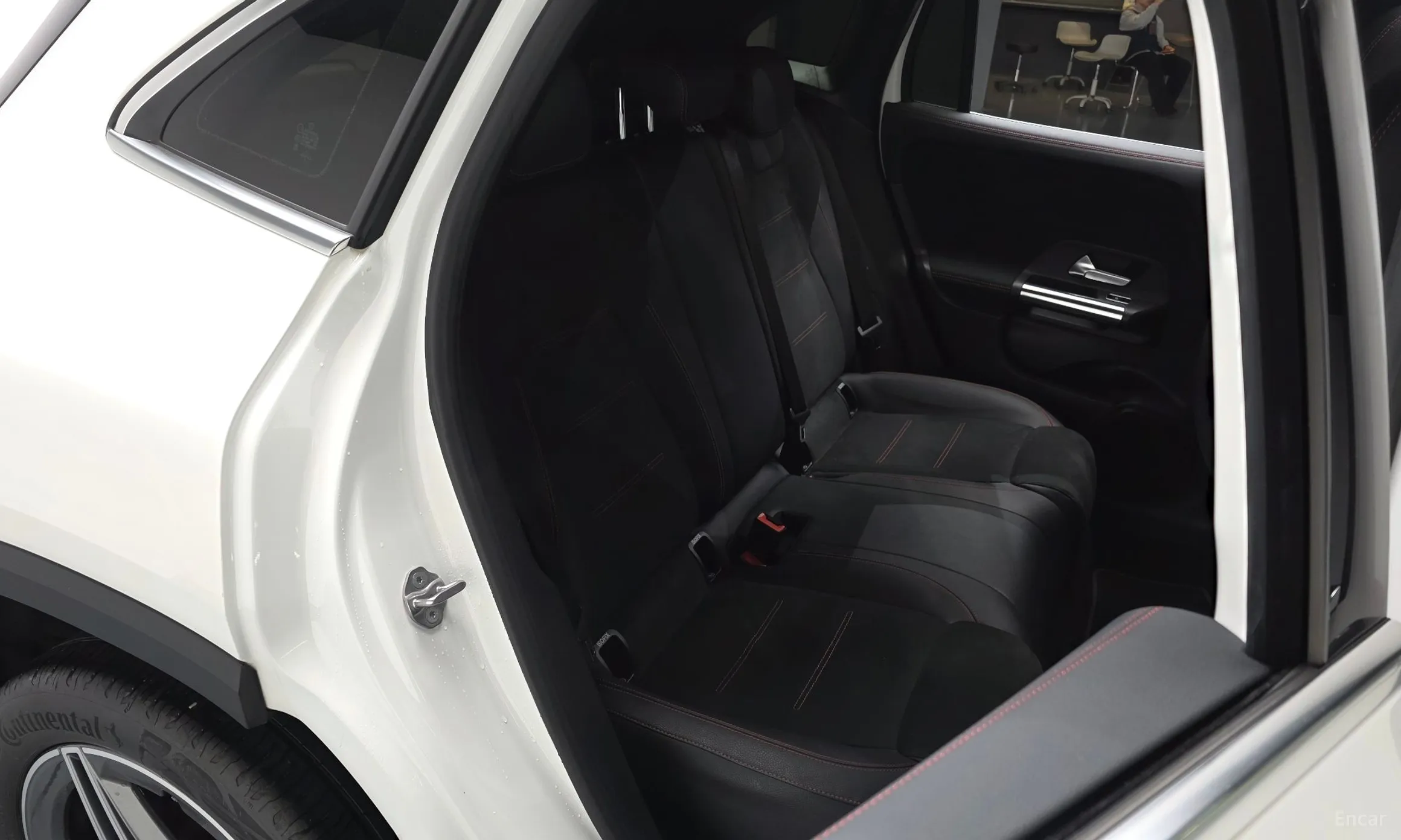 Mercedes Benz GLA-Class H247 превью 11