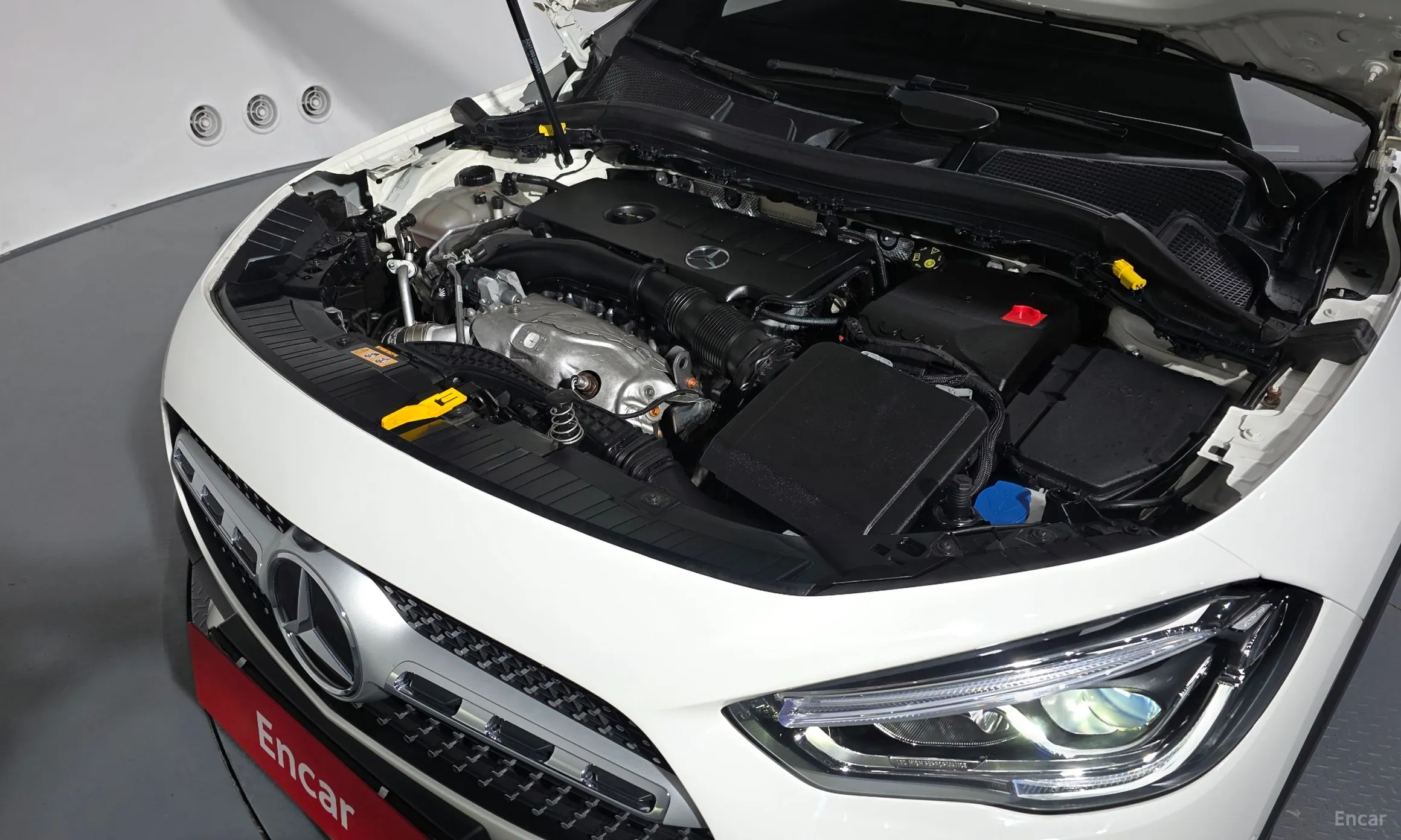 Mercedes Benz GLA-Class H247 превью 6