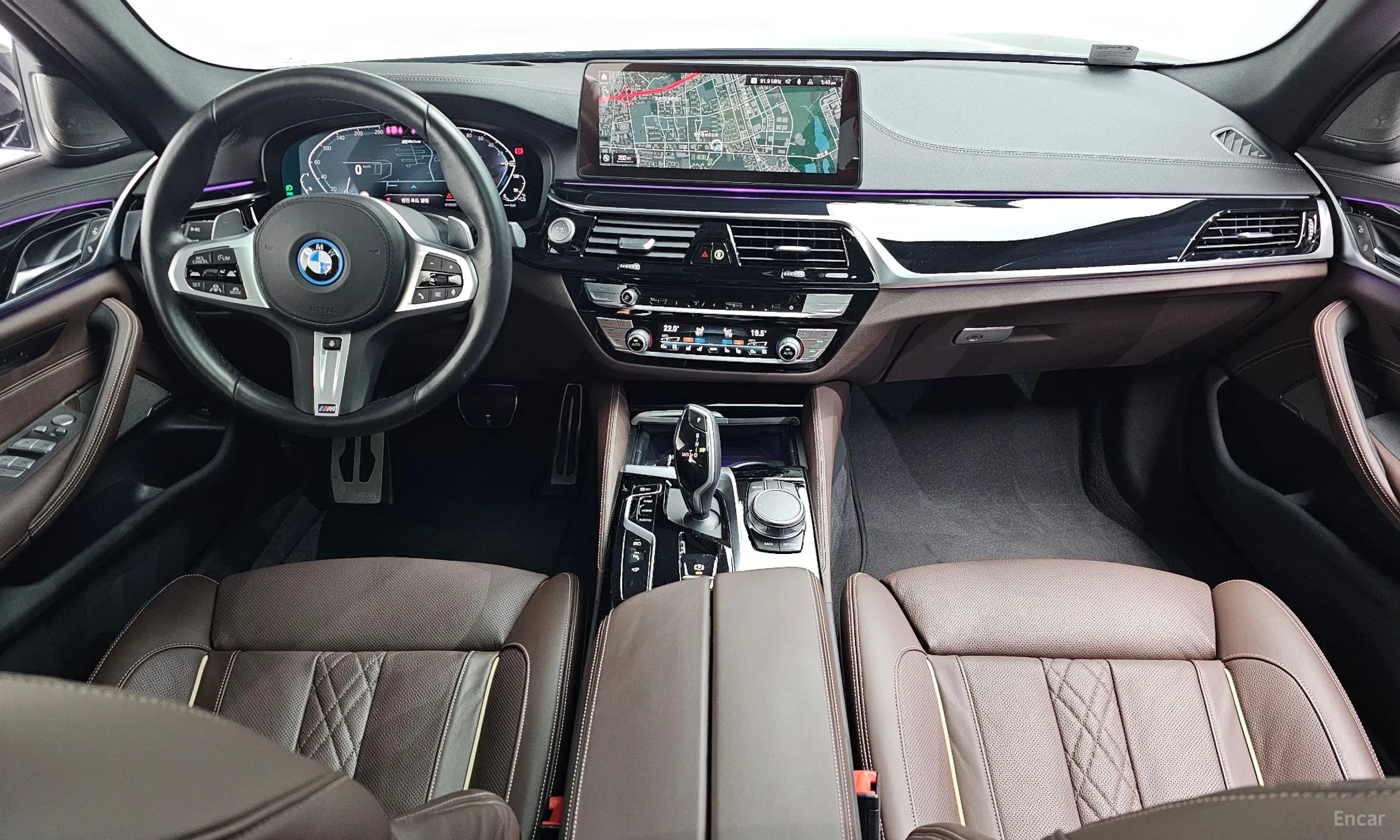 BMW 5 Series (G30) превью 7