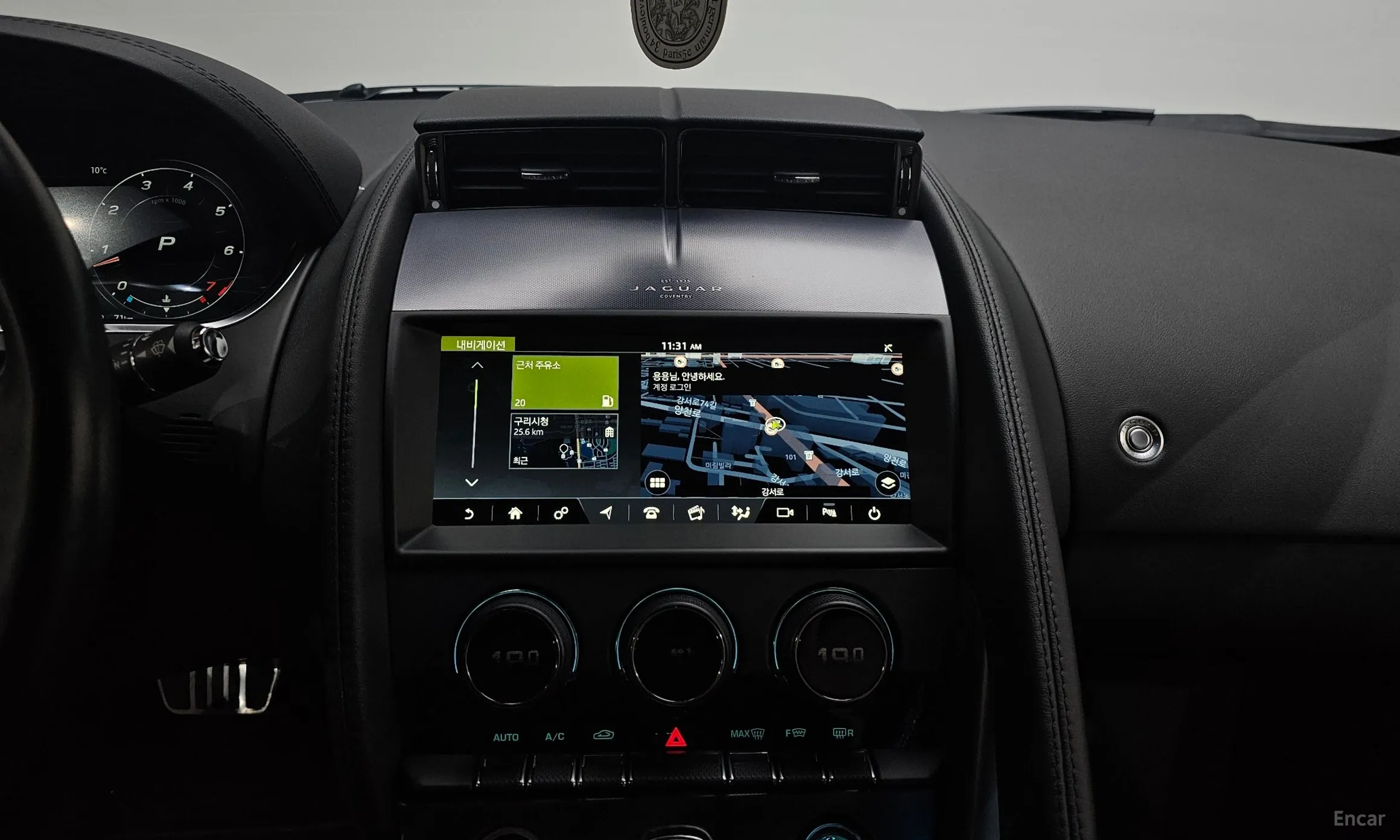 Jaguar F-TYPE превью 13