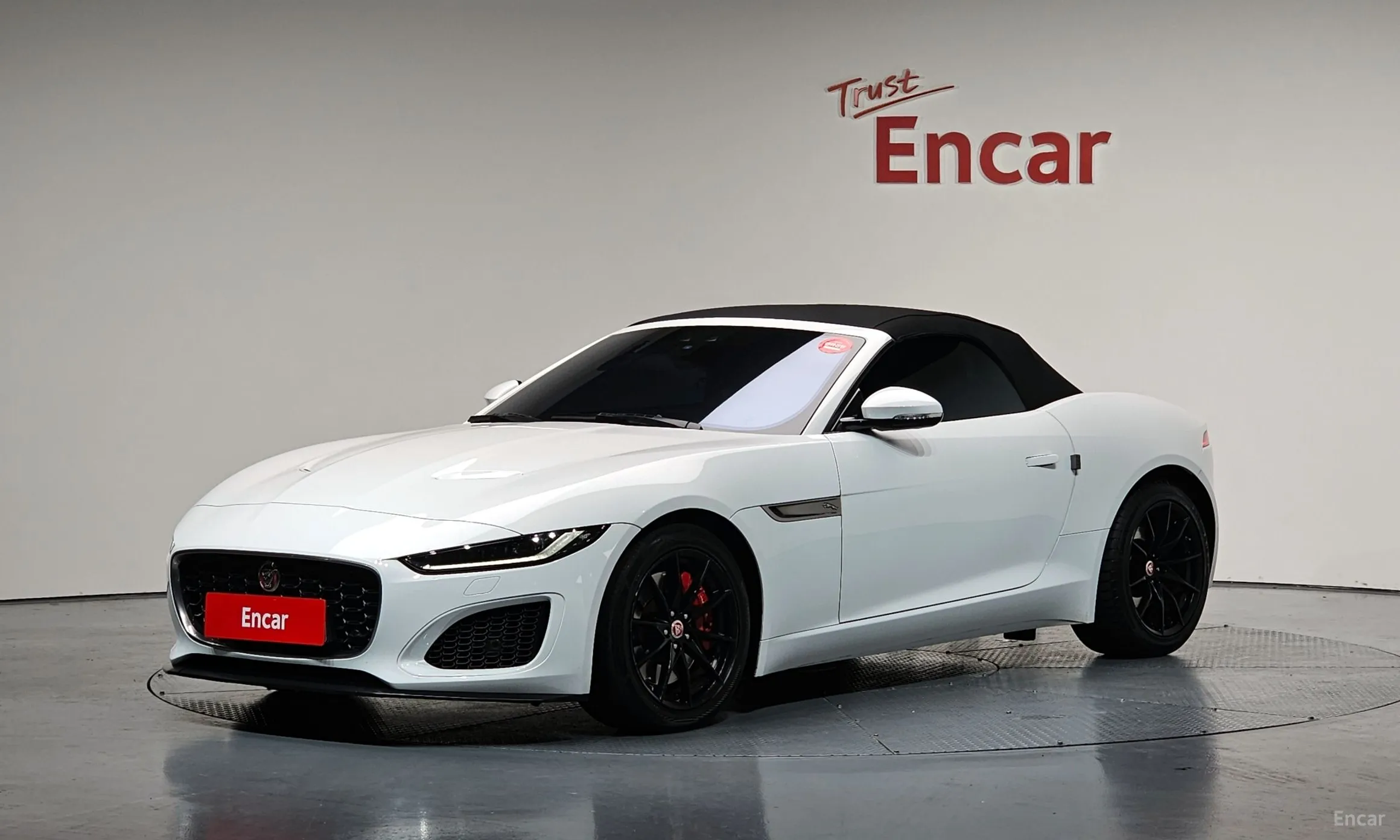Jaguar F-TYPE превью 19