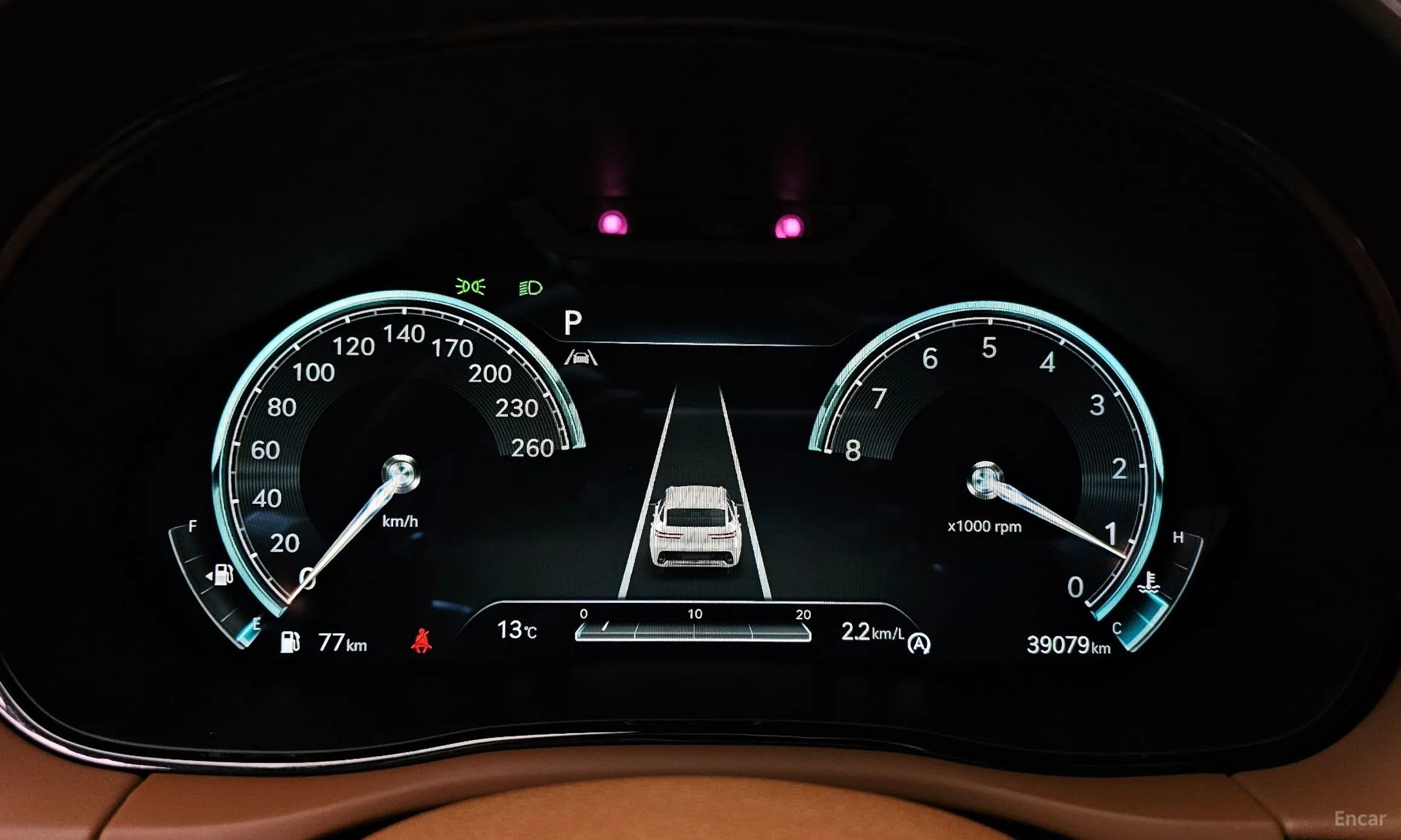 Genesis GV70 превью 8