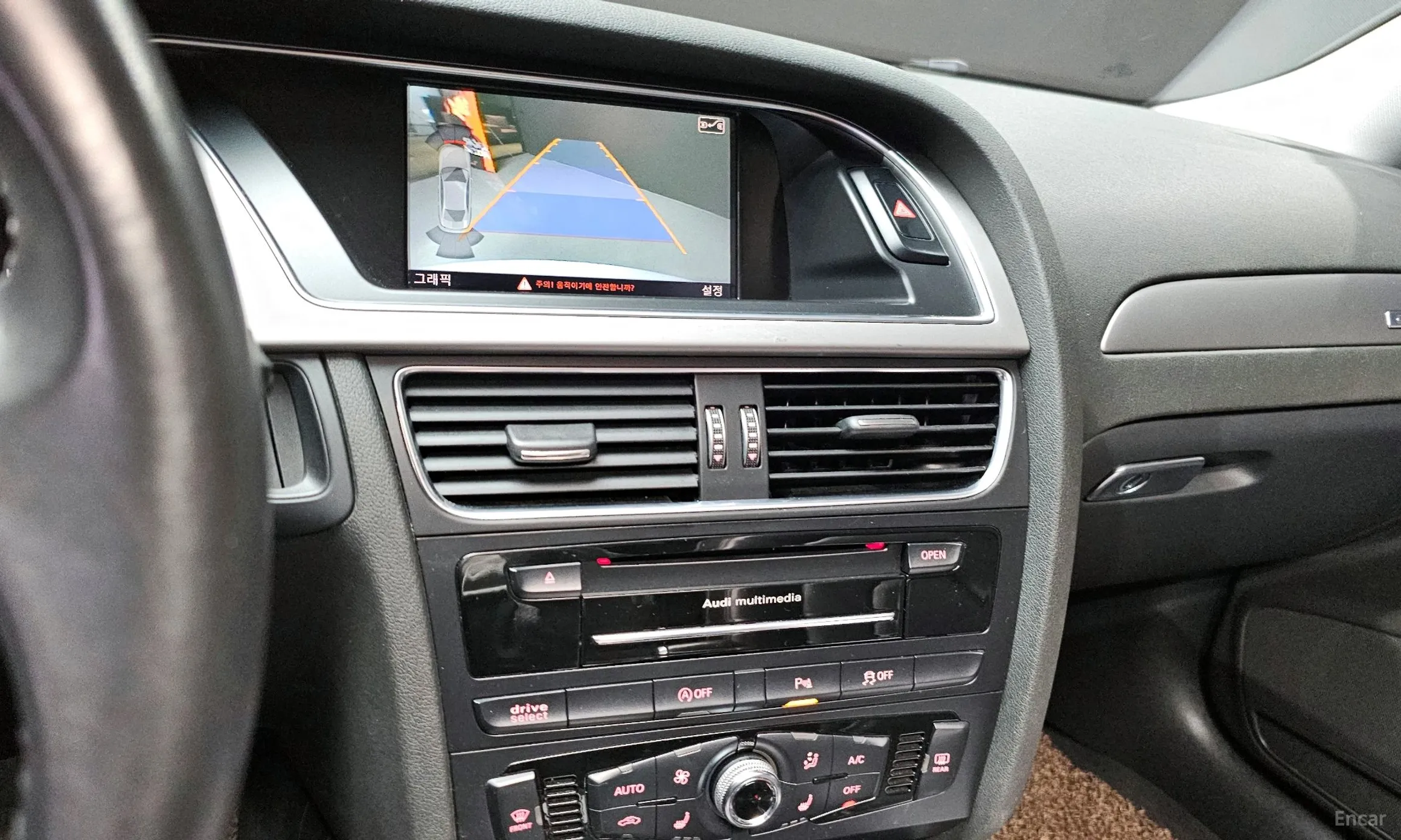 Audi New A4 превью 15