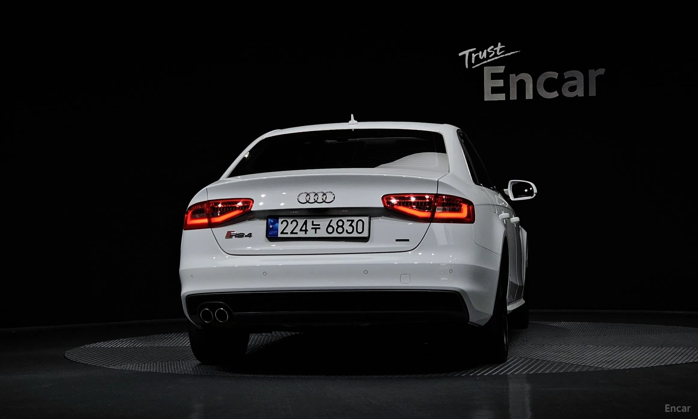 Audi New A4 превью 4