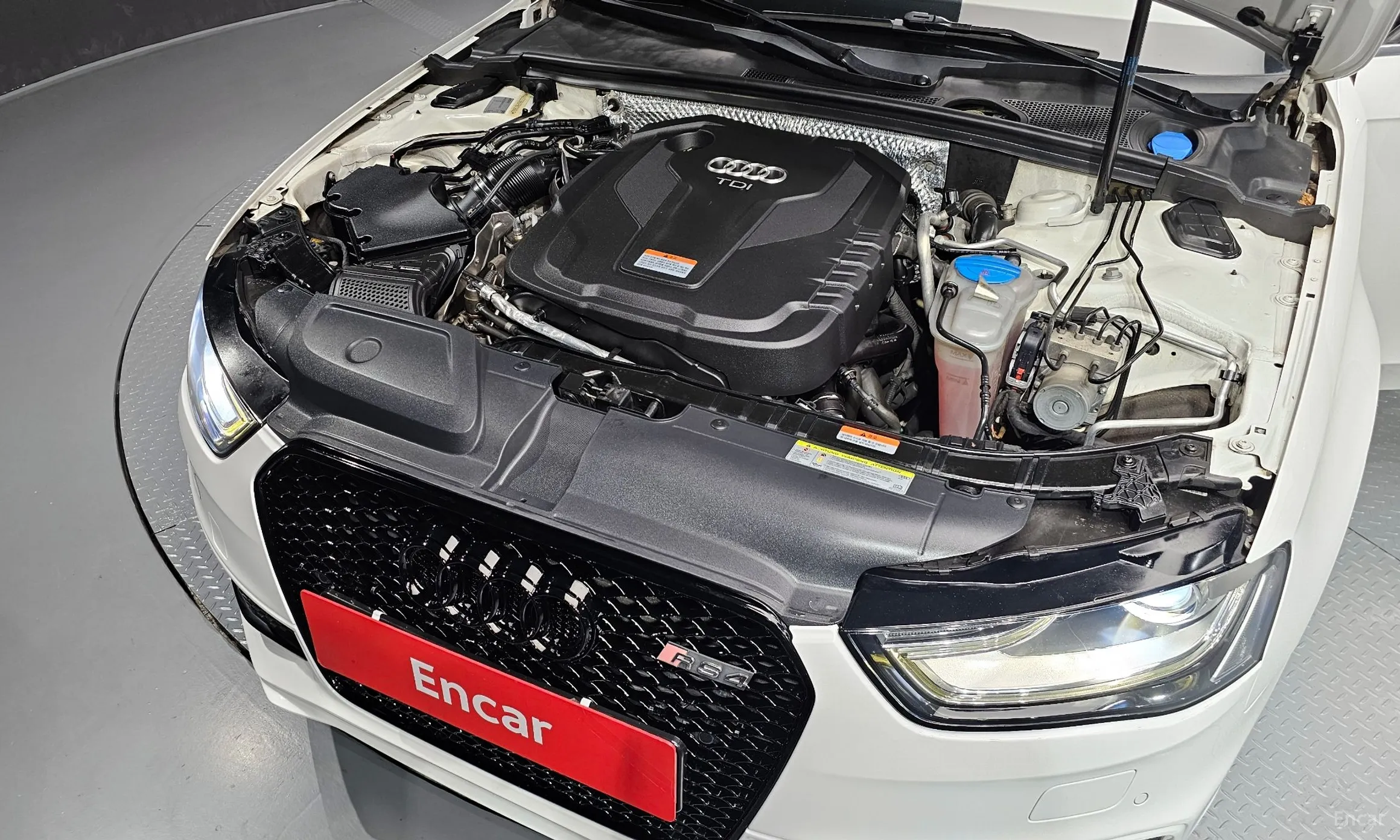 Audi New A4 превью 6