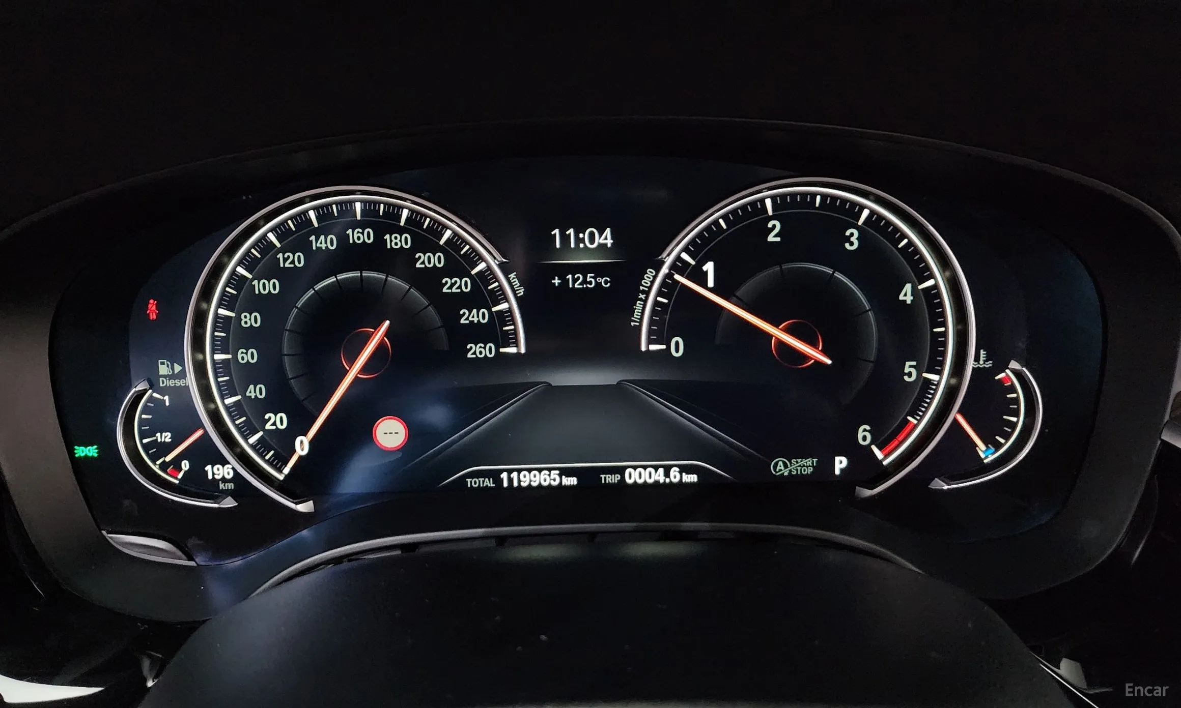 BMW 5 Series (G30) превью 8
