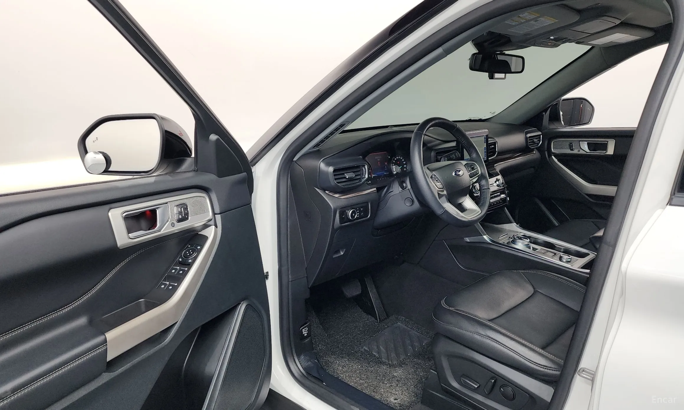 Ford Explorer 6th Generation превью 10
