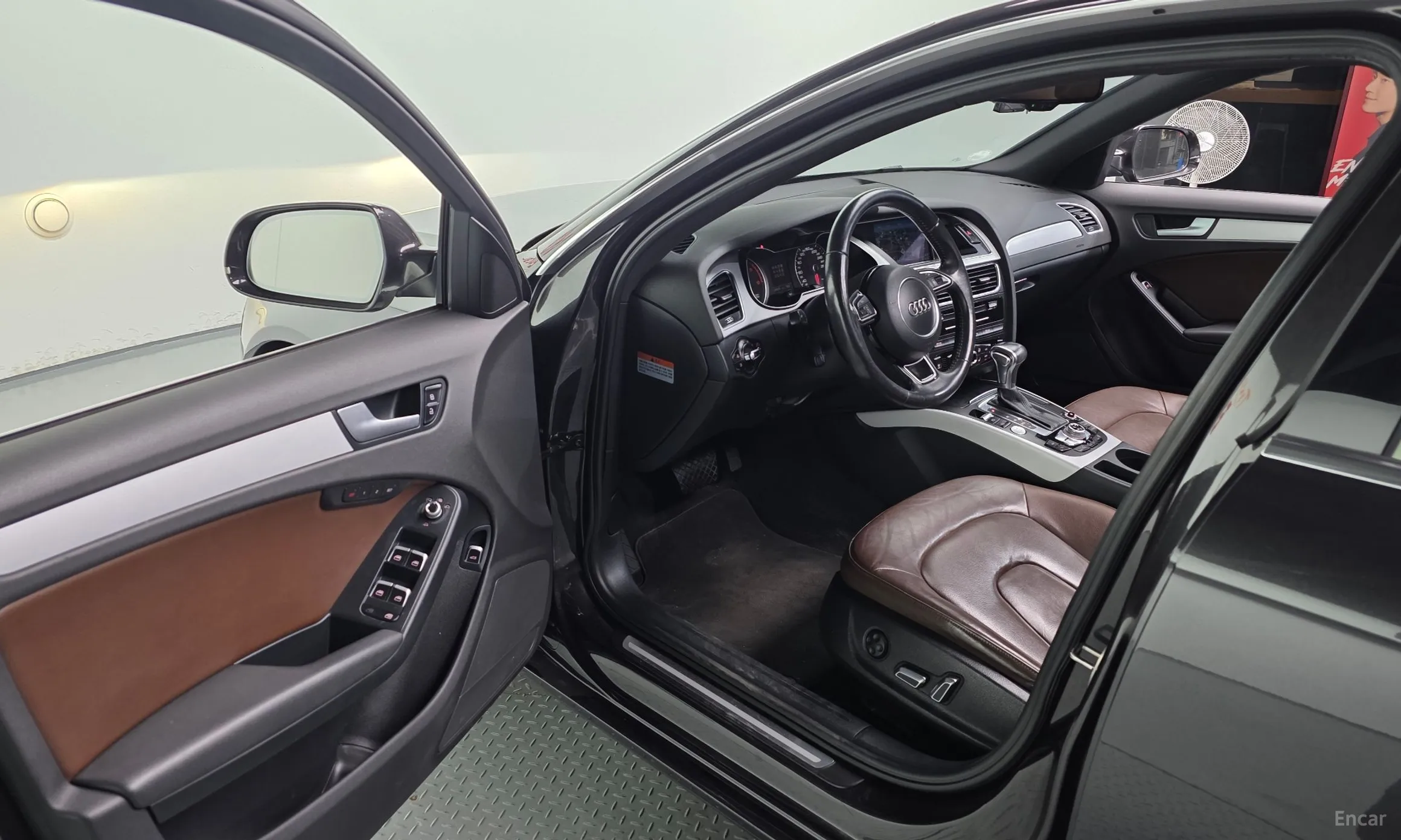 Audi New A4 превью 11