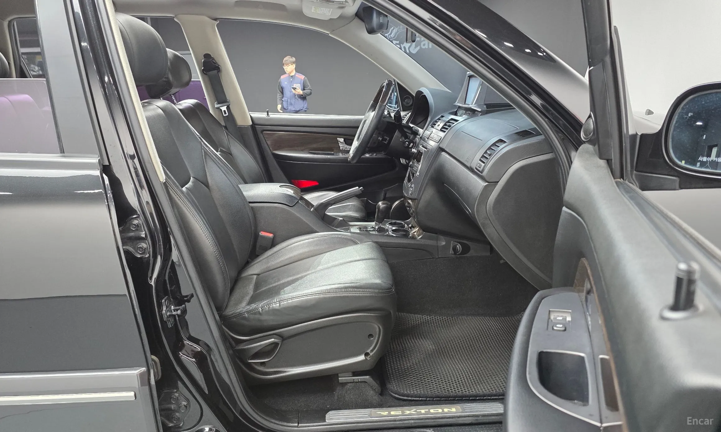 KG Mobility (SsangYong) Super Rexton превью 10
