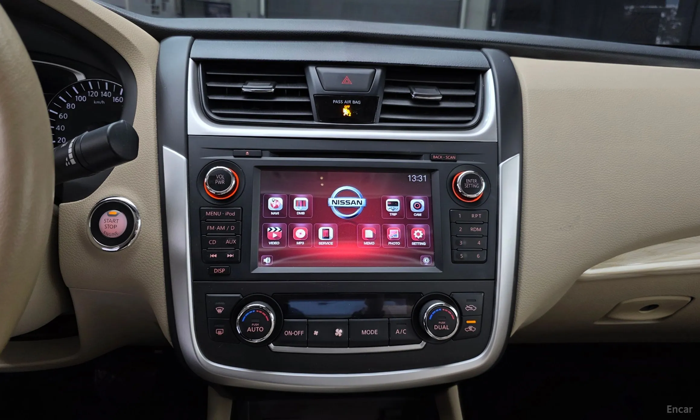 Nissan Altima превью 14