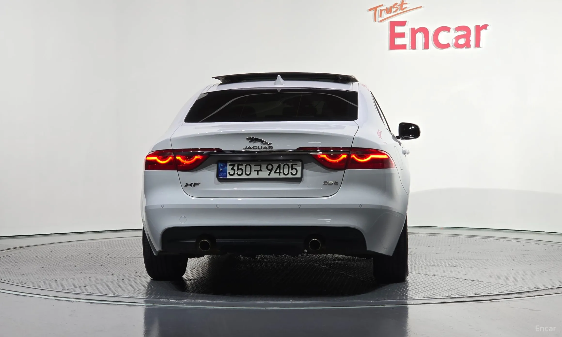 Jaguar XF (x260) превью 4